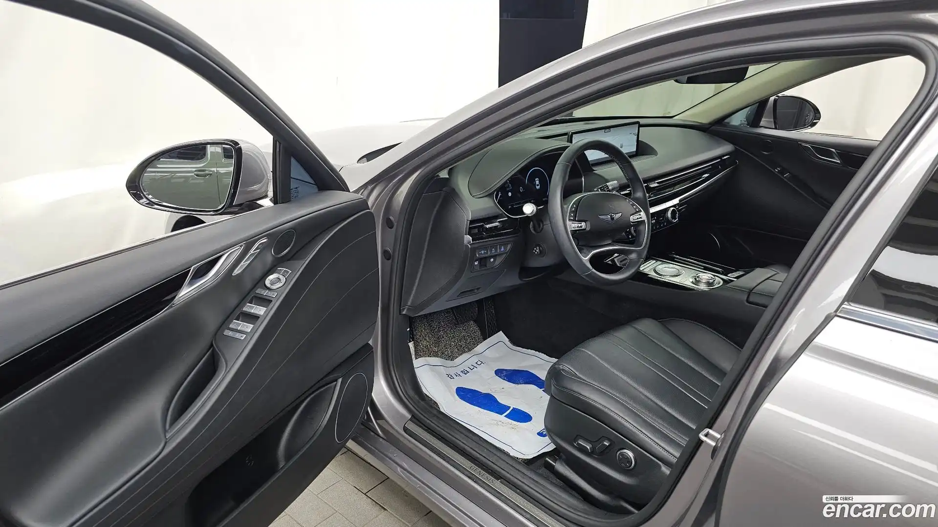 G80 Genesis 2022.3-INNER-010