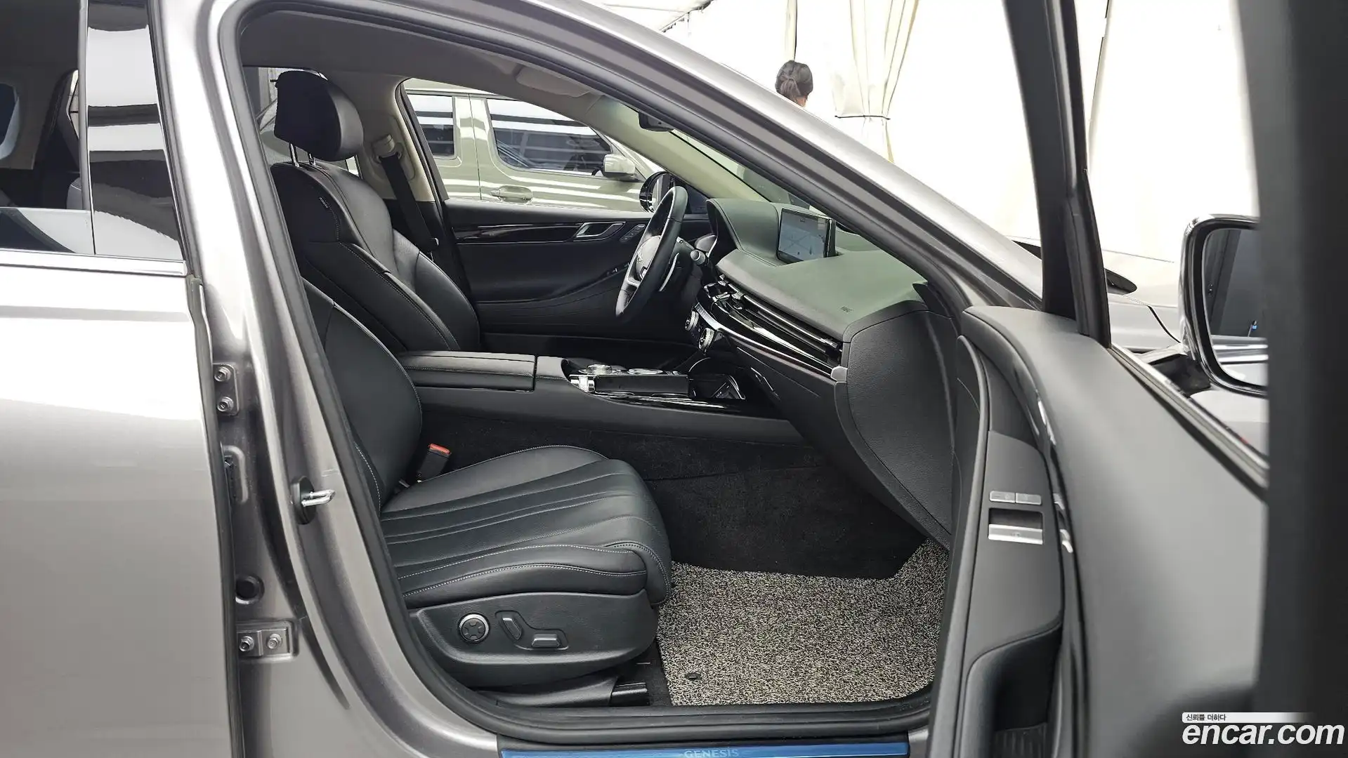 G80 Genesis 2022.3-OPTION-015