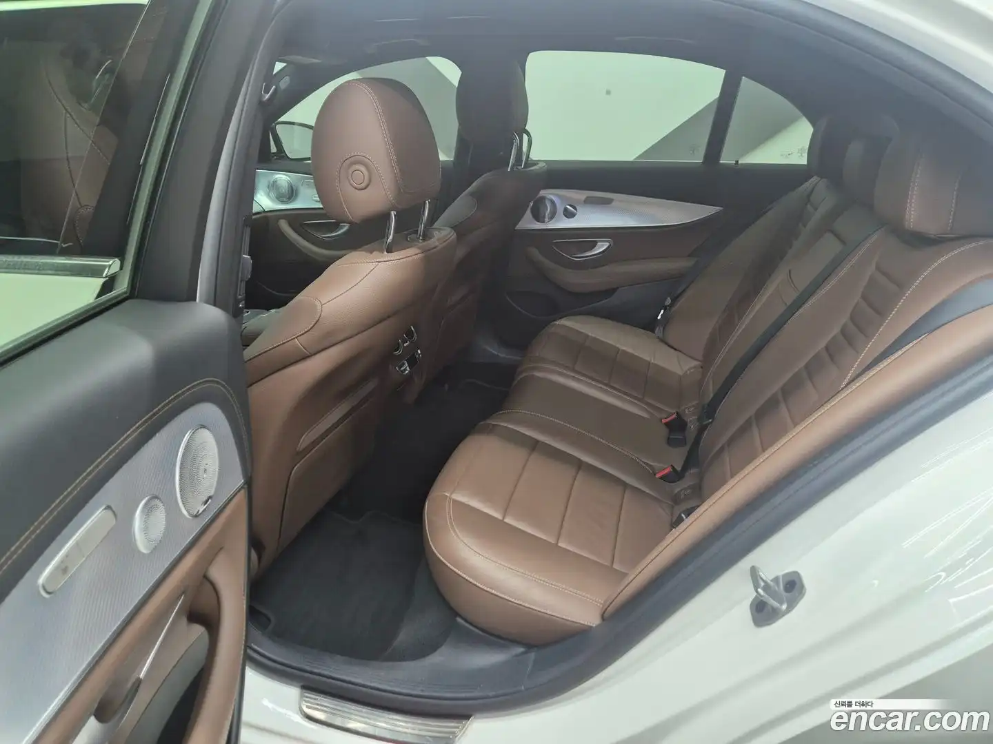 E-Class Mercedes-Benz 2021.2-OPTION-020