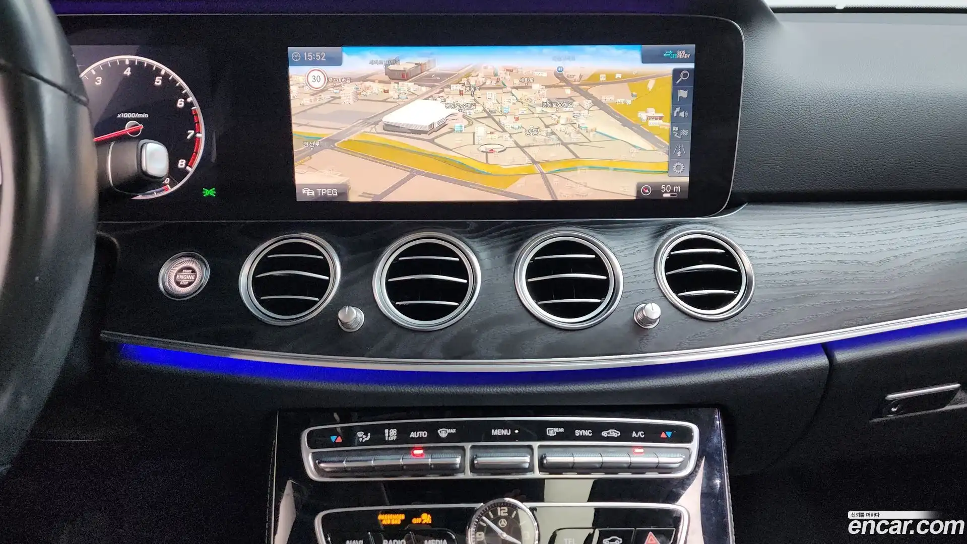 E-Class Mercedes-Benz 2020.3-OPTION-017