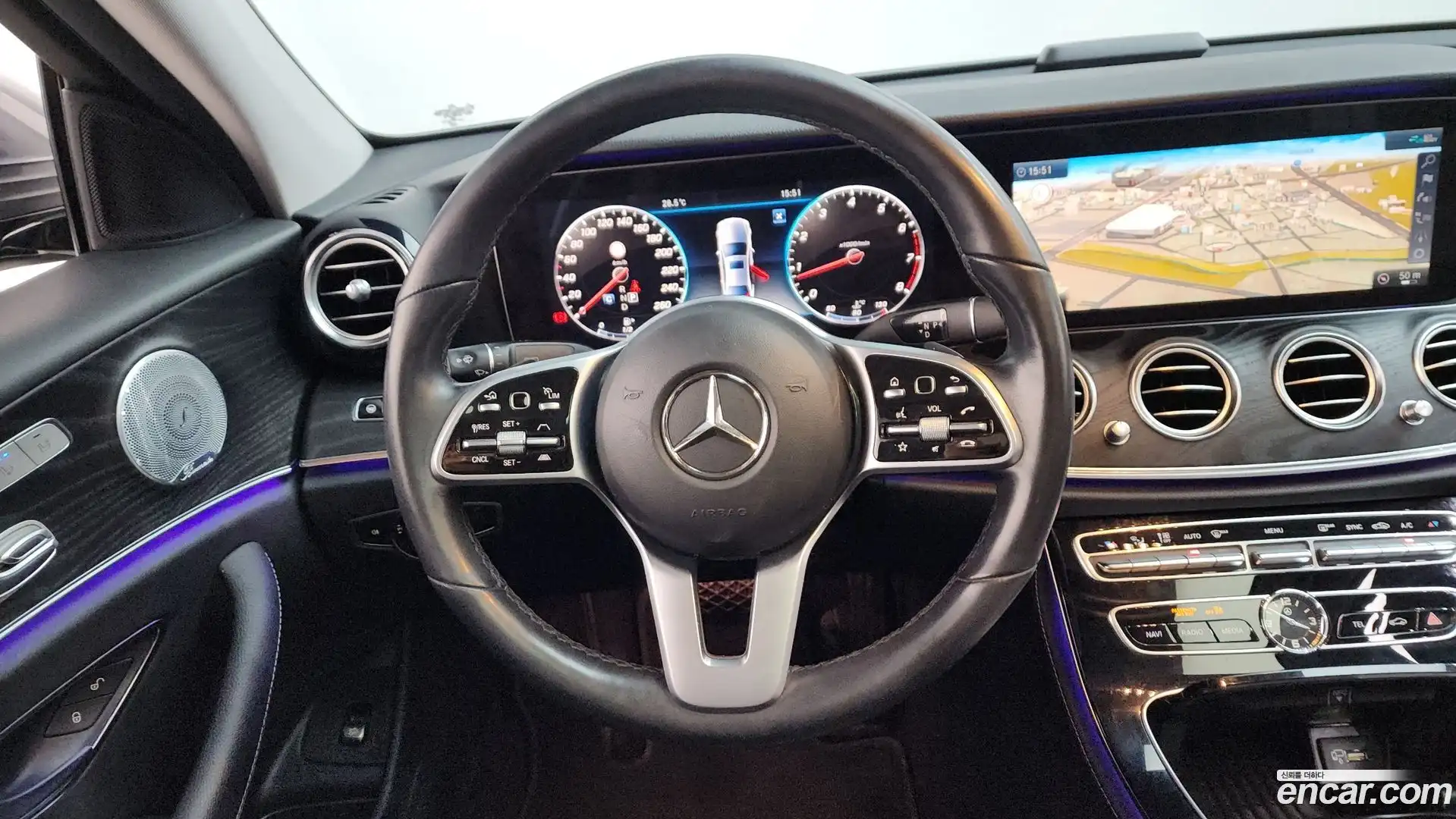 E-Class Mercedes-Benz 2020.3-OPTION-018