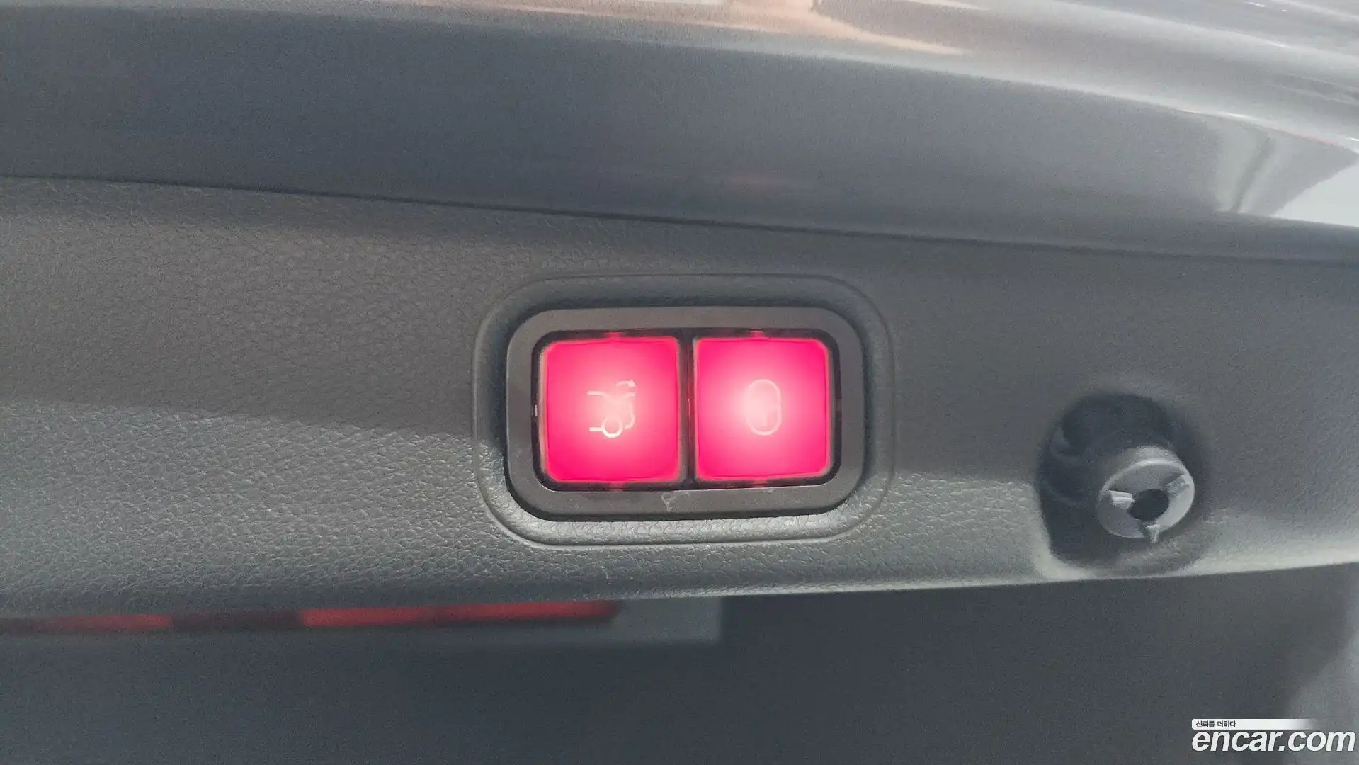 E-Class Mercedes-Benz 2020.3-OPTION-023