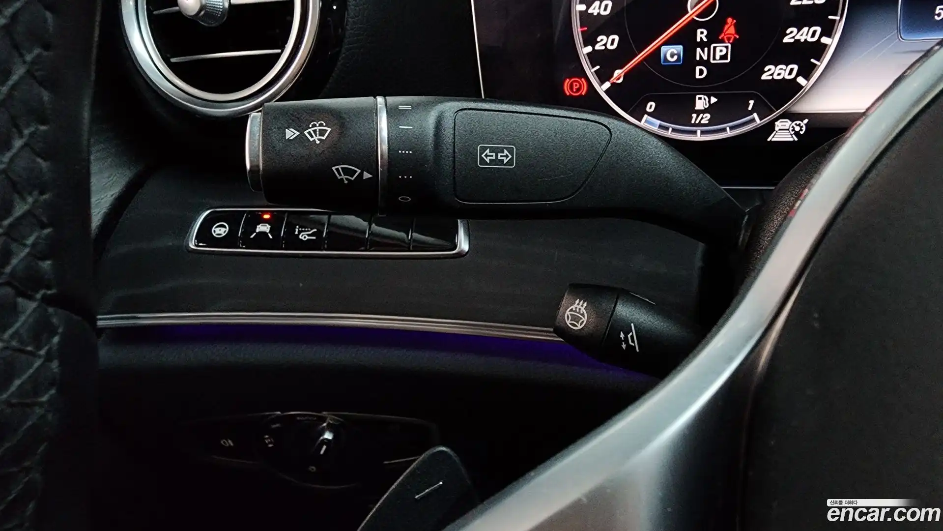 E-Class Mercedes-Benz 2020.3-OPTION-047
