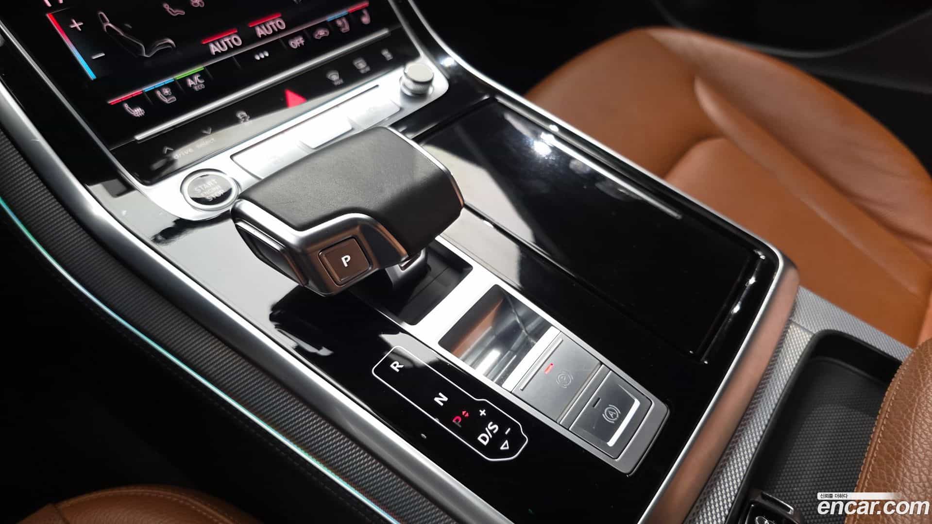 Q8 Audi 2021.6-INNER-009