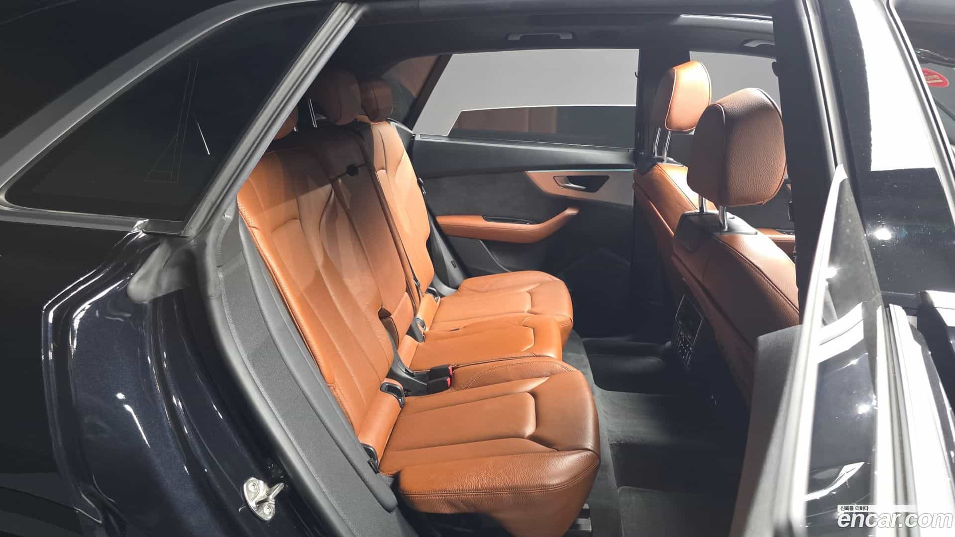 Q8 Audi 2021.6-OPTION-015