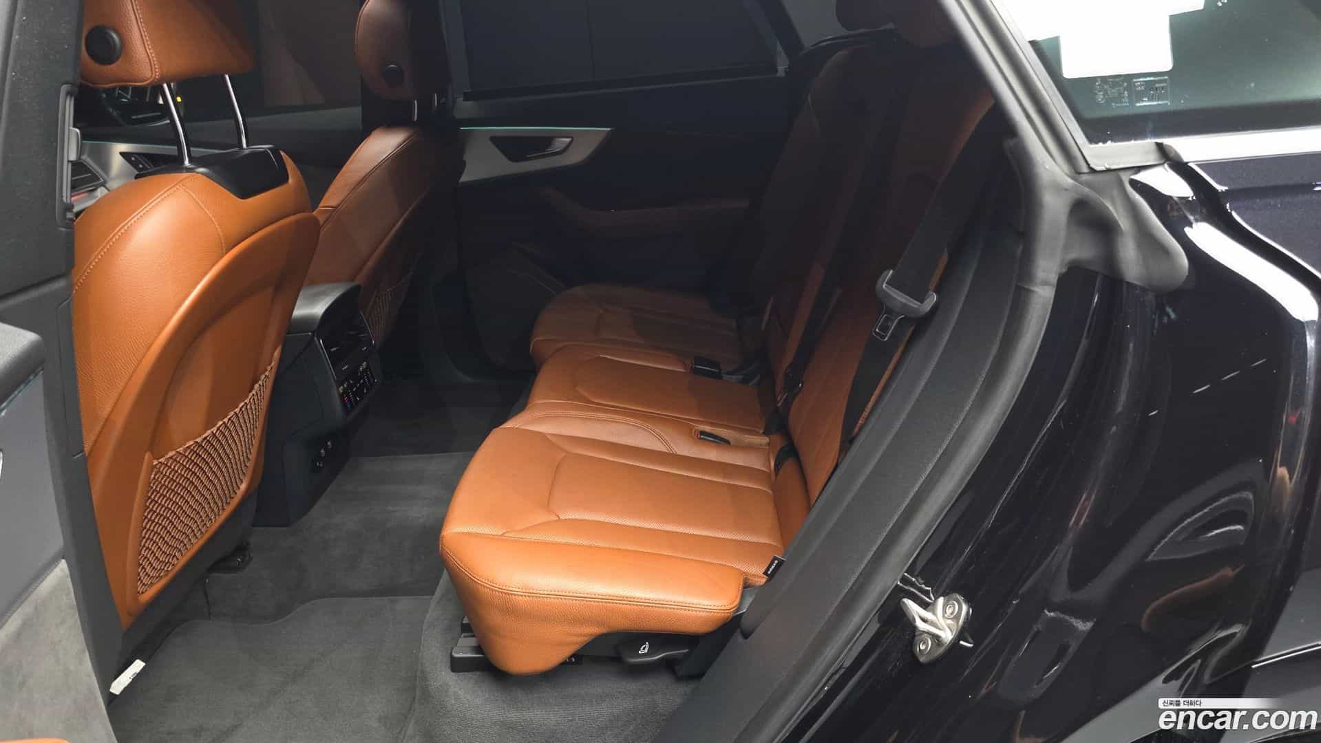 Q8 Audi 2021.6-OPTION-016