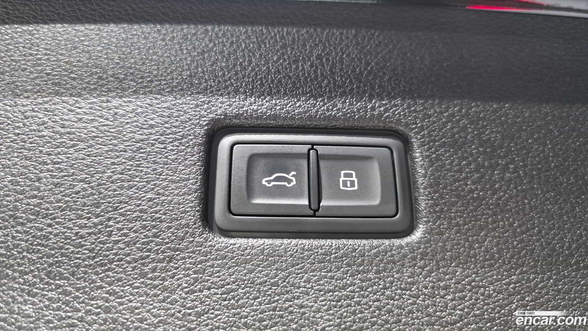 Q8 Audi 2021.6-OPTION-047