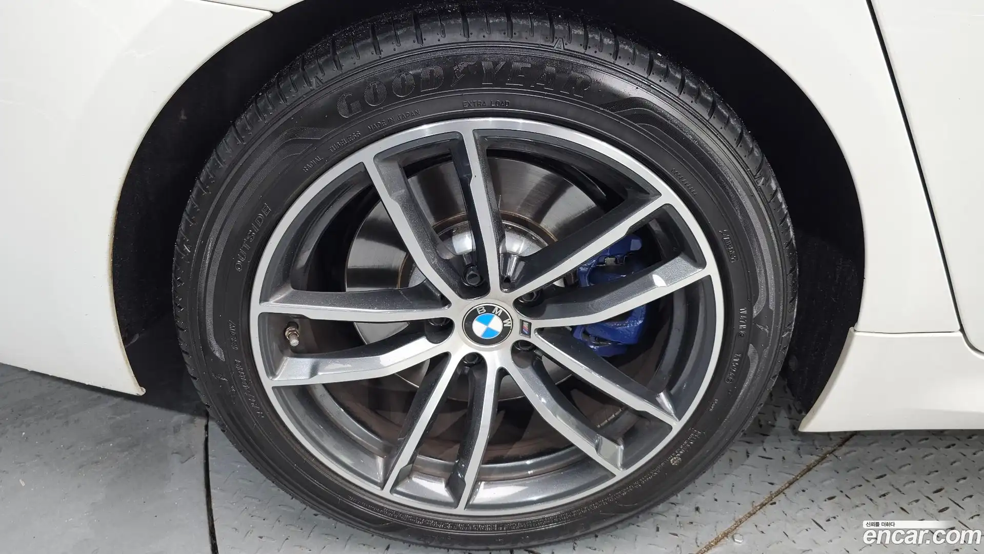 5-Series BMW 2023.0-OUTER-005