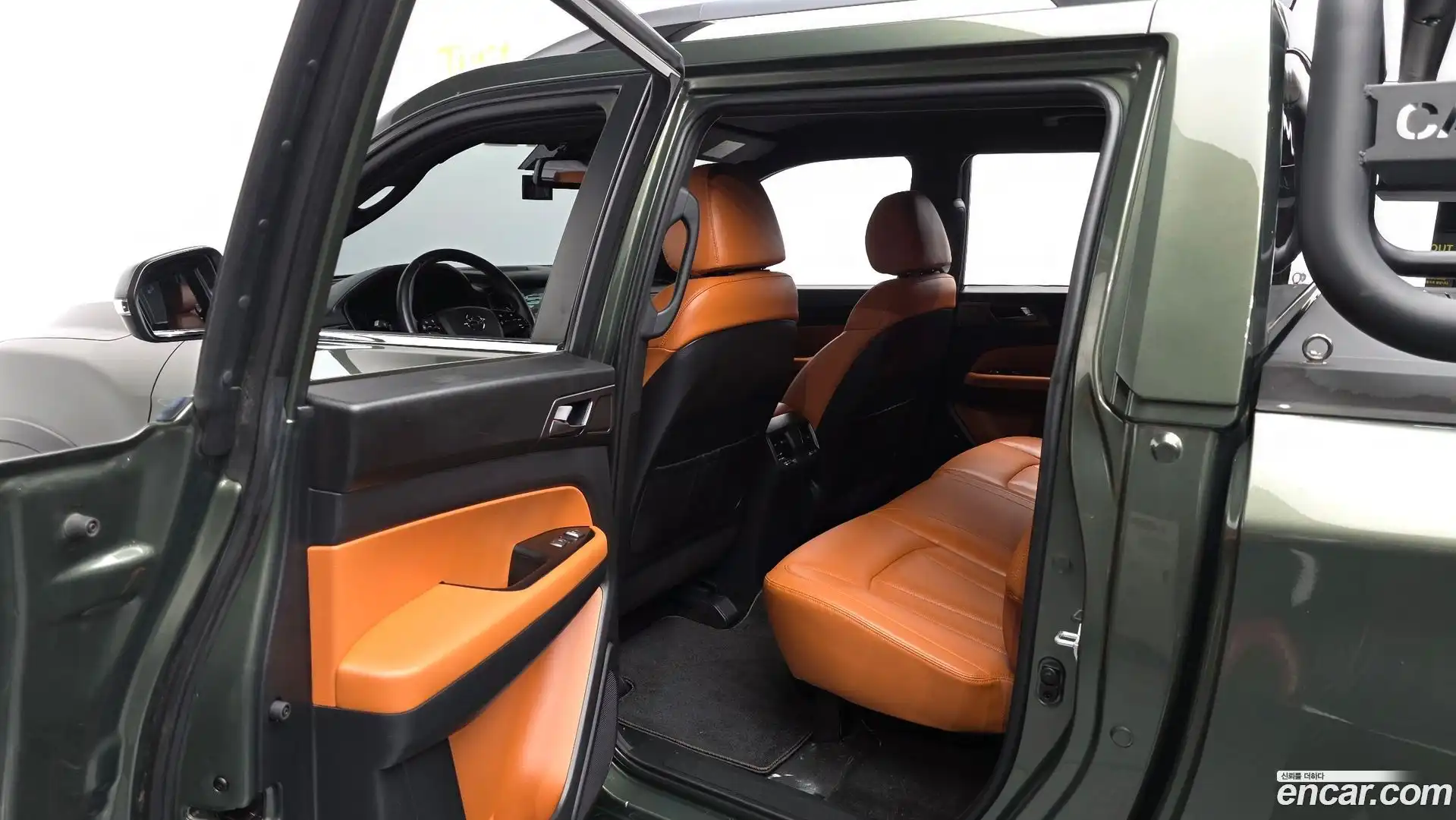Rexton KG Mobility 2022.8-INNER-036