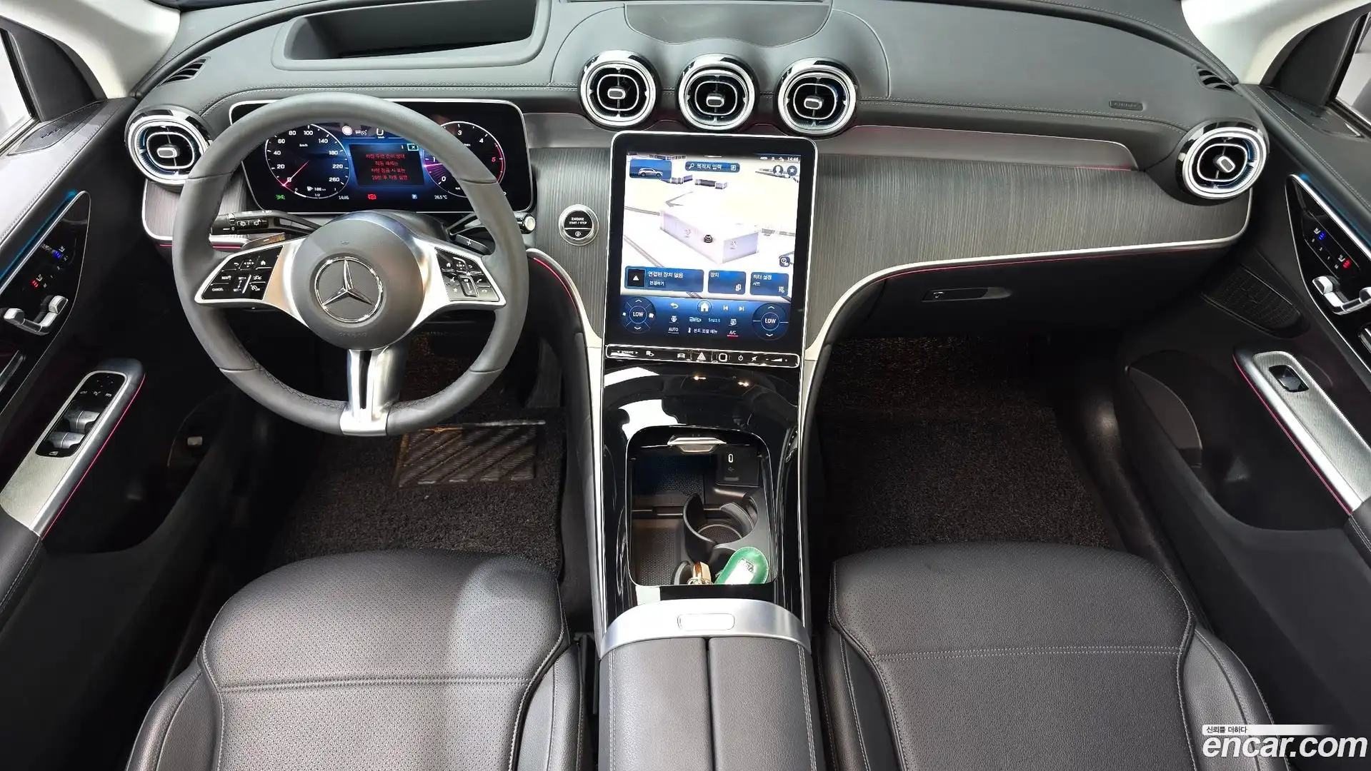 GLC-Class Mercedes-Benz 2023.7-INNER-007