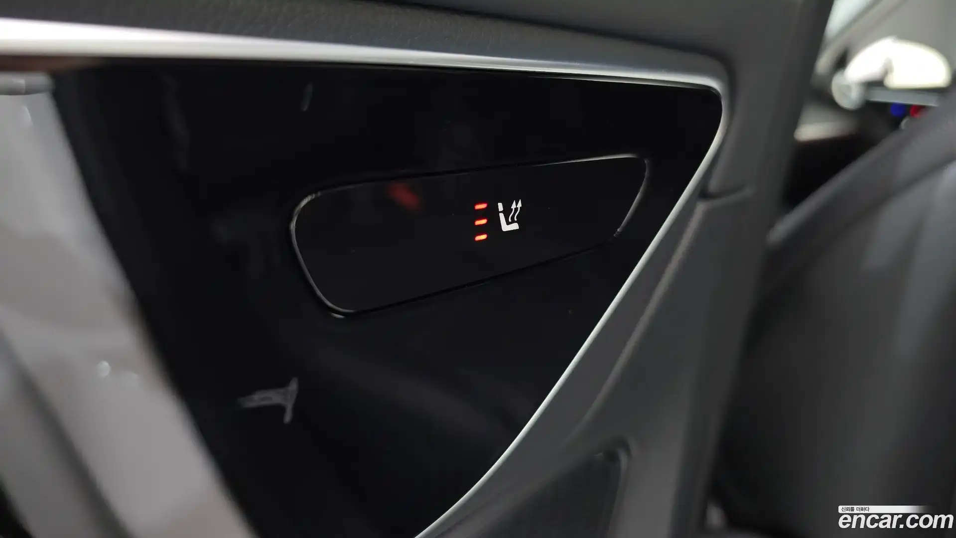 GLC-Class Mercedes-Benz 2023.7-OPTION-017
