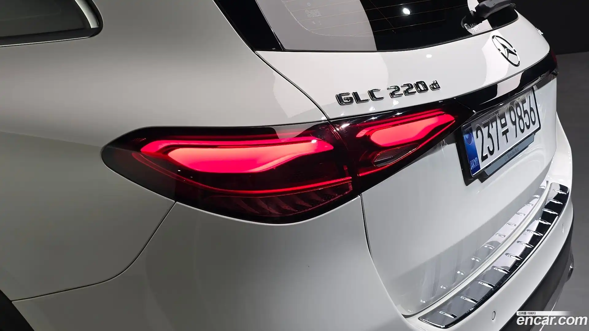 GLC-Class Mercedes-Benz 2023.7-OUTER-033
