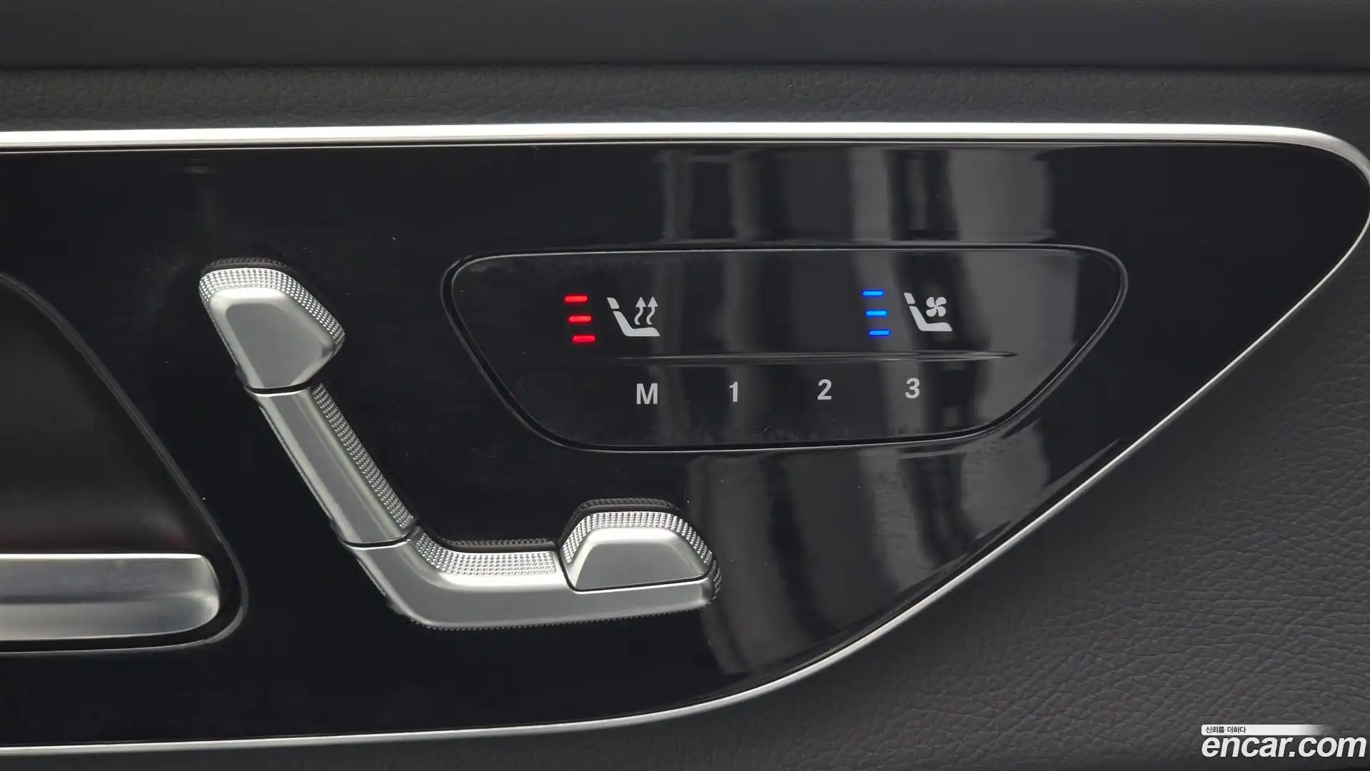 GLC-Class Mercedes-Benz 2023.7-OPTION-044