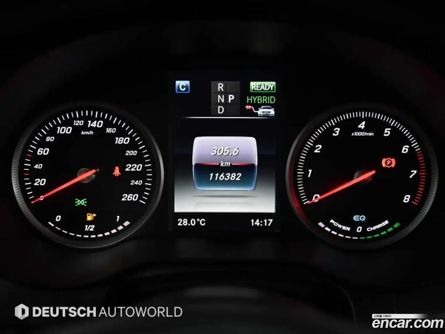 GLC-Class Mercedes-Benz 2018.10-INNER-008