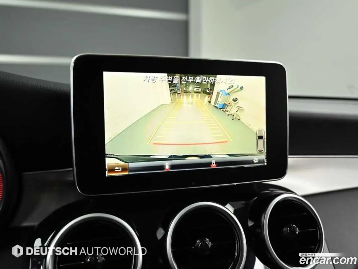 GLC-Class Mercedes-Benz 2018.10-OPTION-019