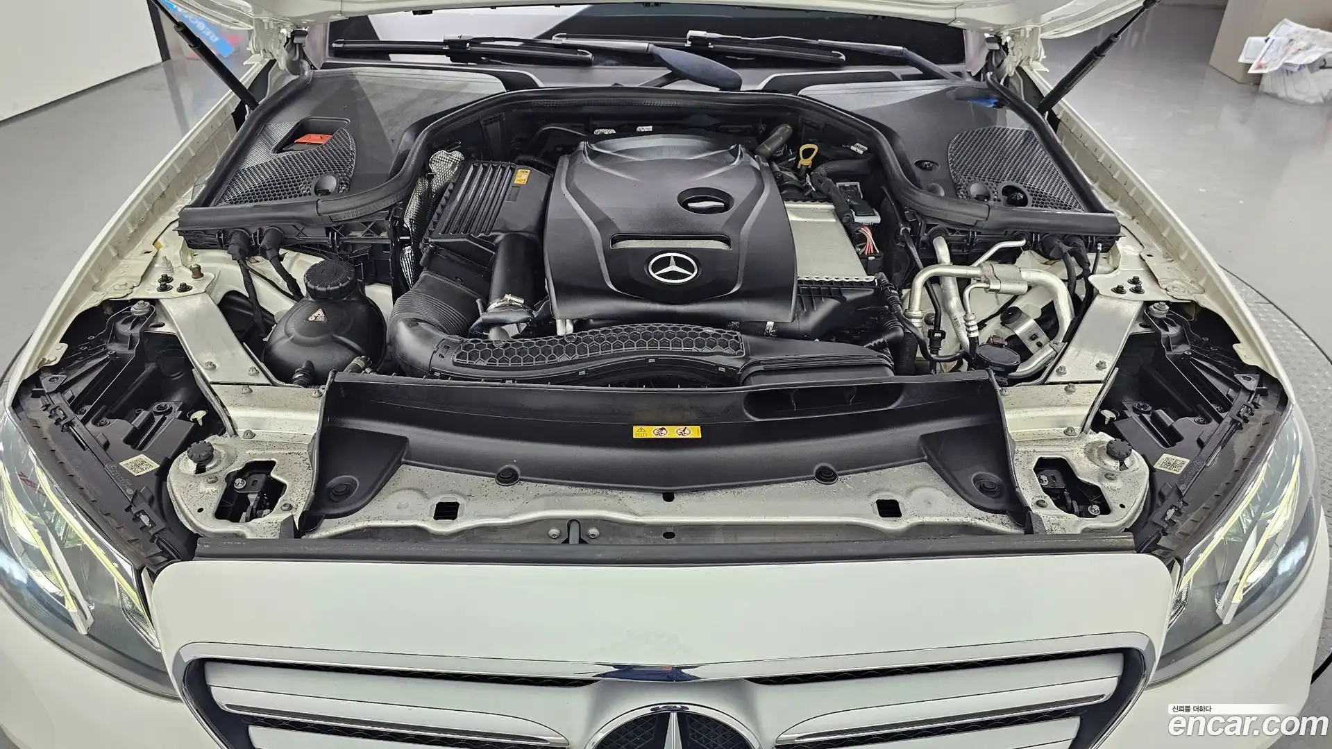 E-Class Mercedes-Benz 2018.2-OUTER-006