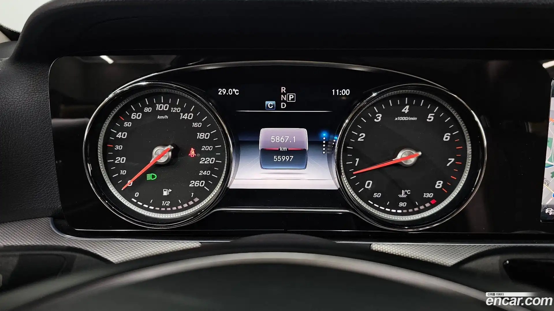 E-Class Mercedes-Benz 2018.2-INNER-008