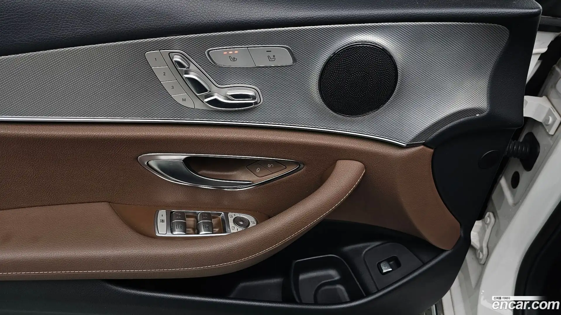 E-Class Mercedes-Benz 2018.2-OPTION-022