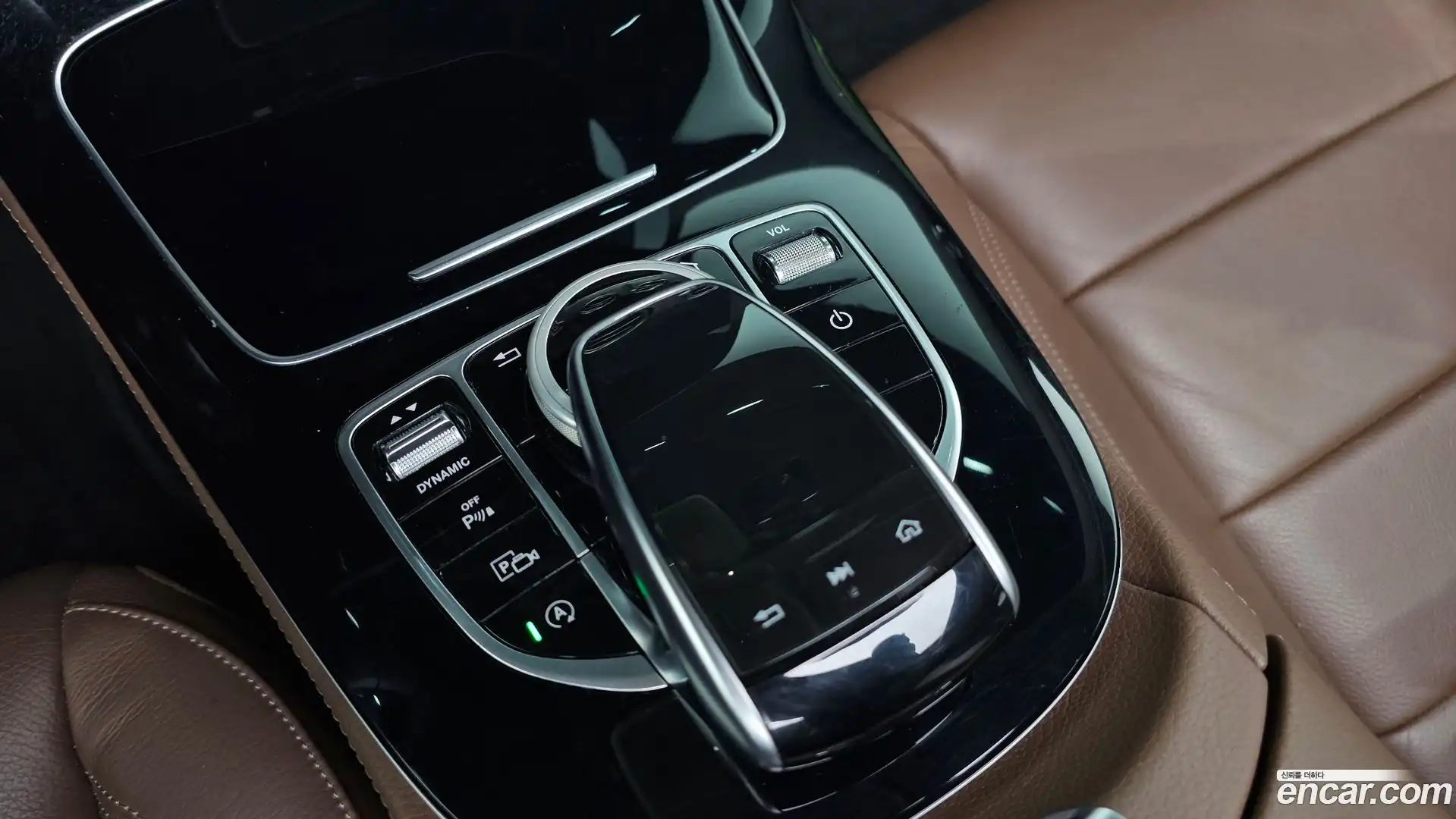 E-Class Mercedes-Benz 2018.2-OPTION-041