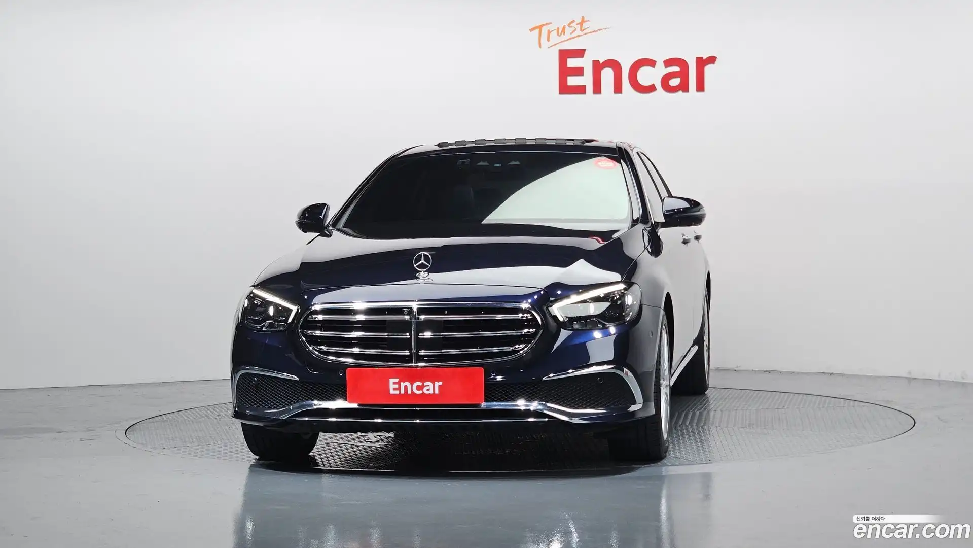 E-Class Mercedes-Benz 2022.11-OUTER-003