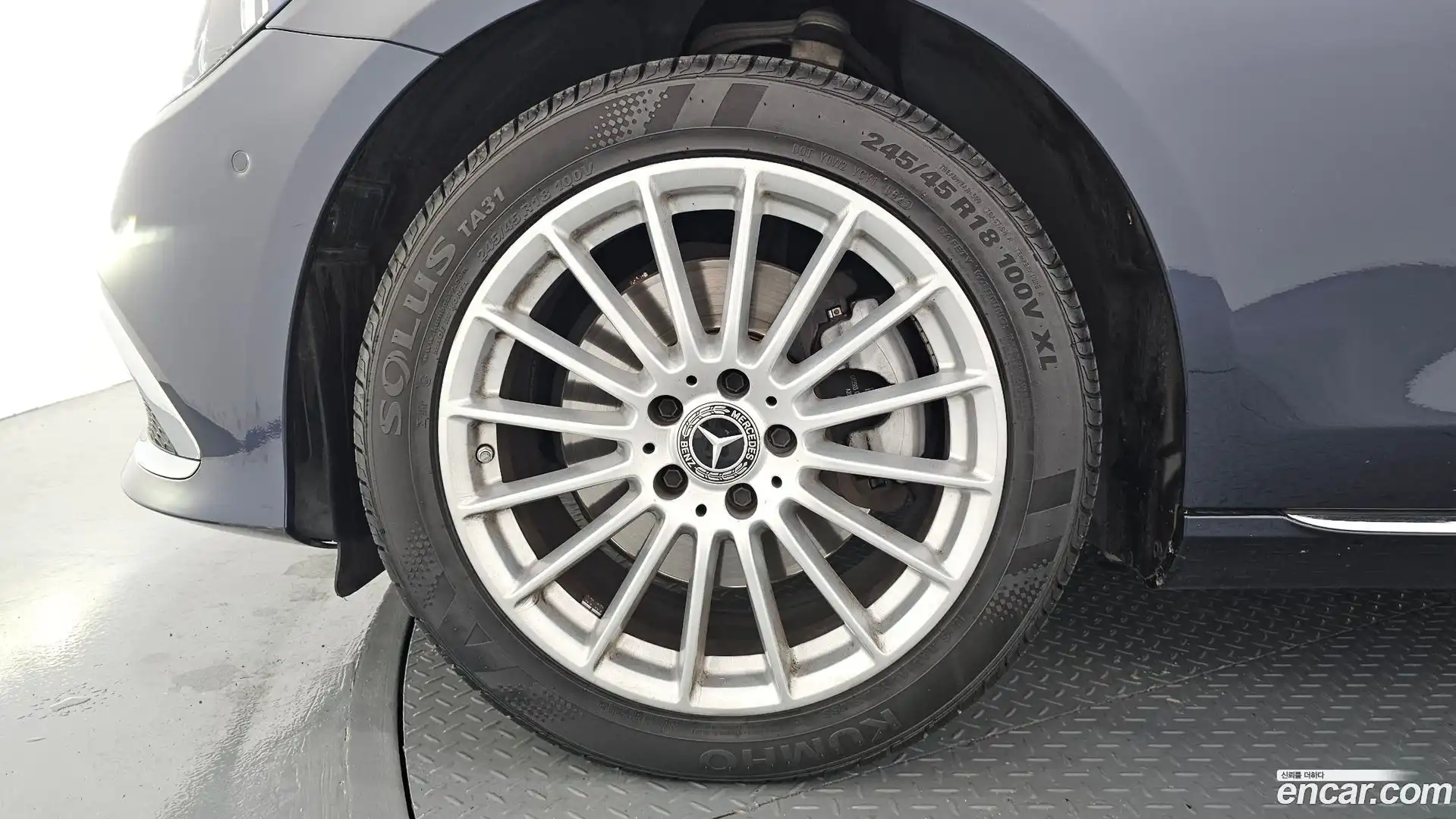 E-Class Mercedes-Benz 2022.11-OUTER-005