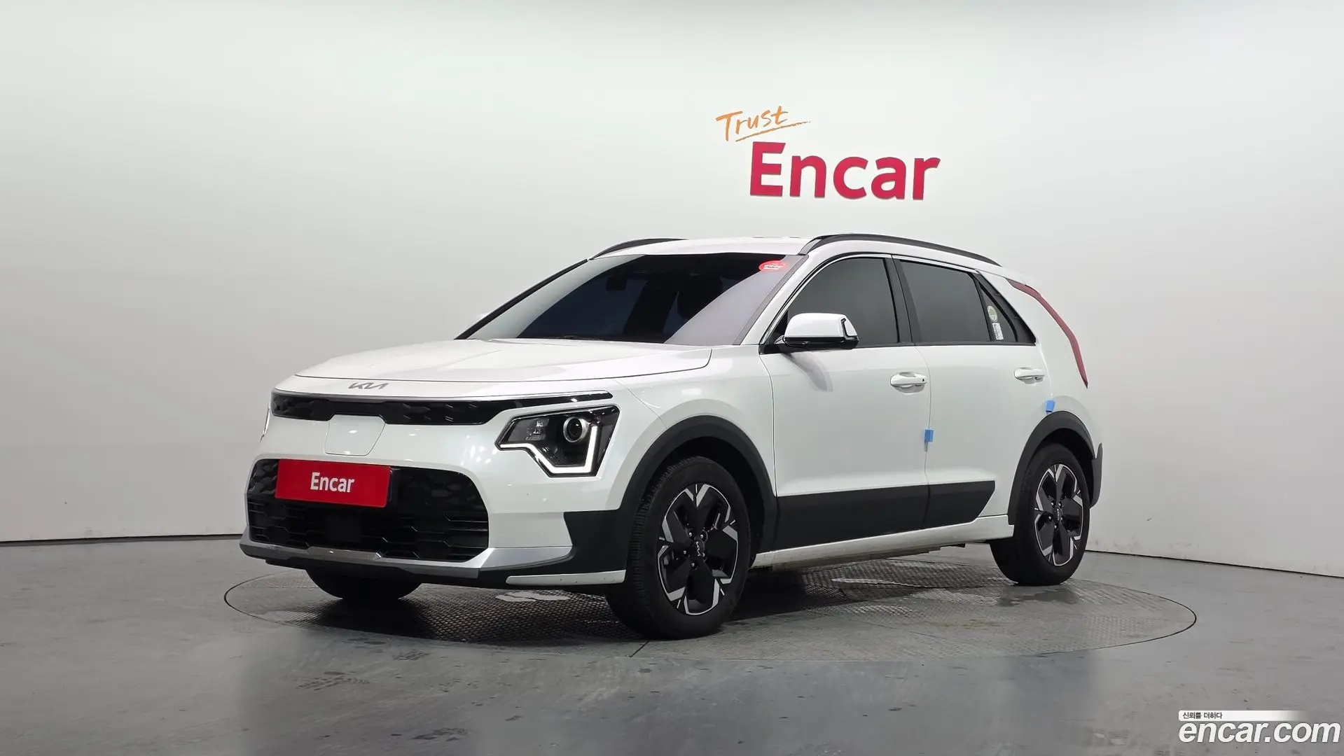 Main__Slider__Photo:Niro Kia 2023.3-0