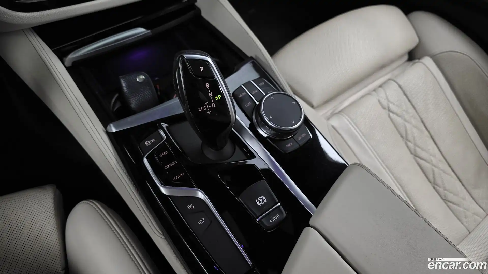5-Series BMW 2019.4-INNER-009