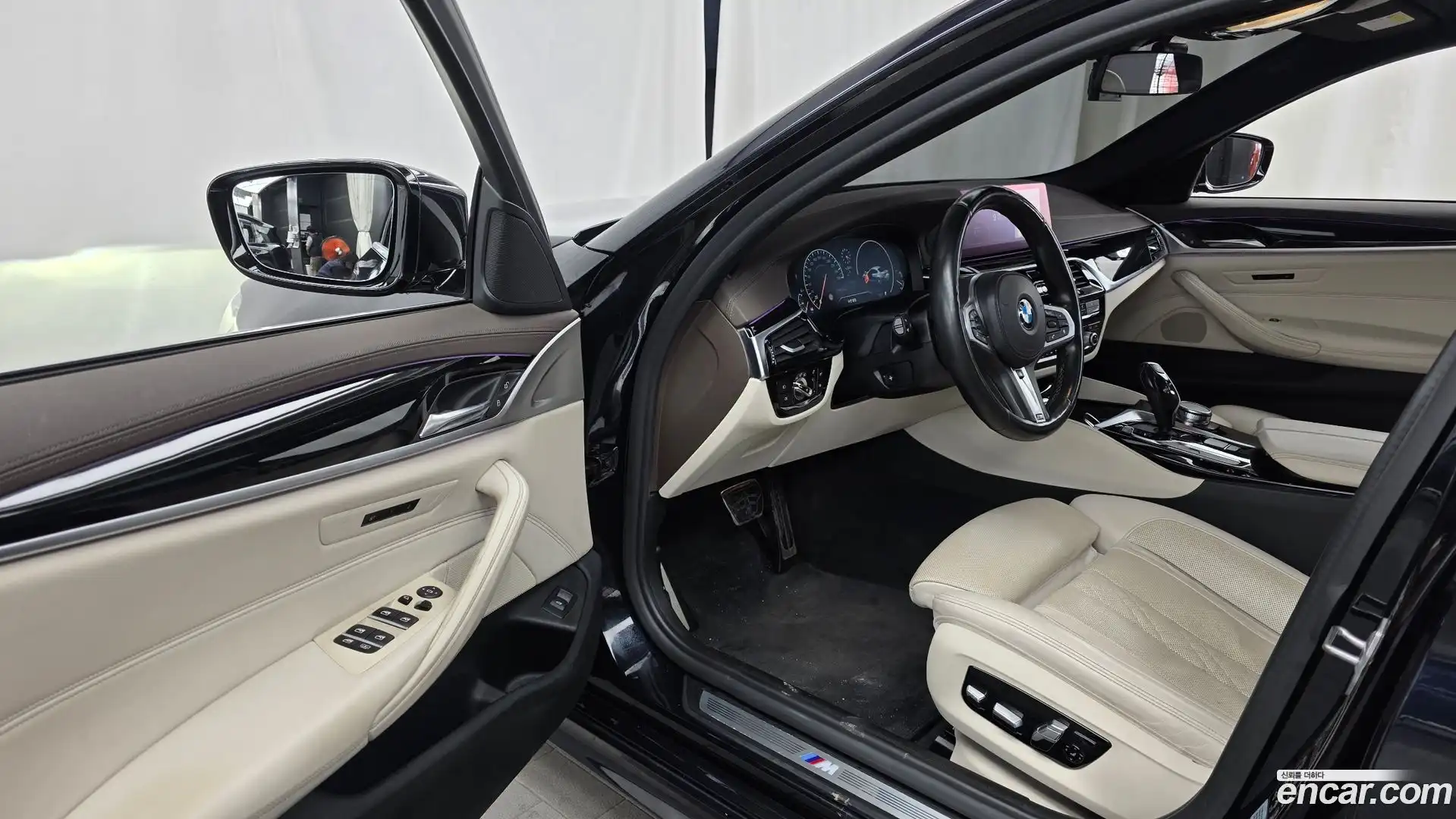 5-Series BMW 2019.4-INNER-010