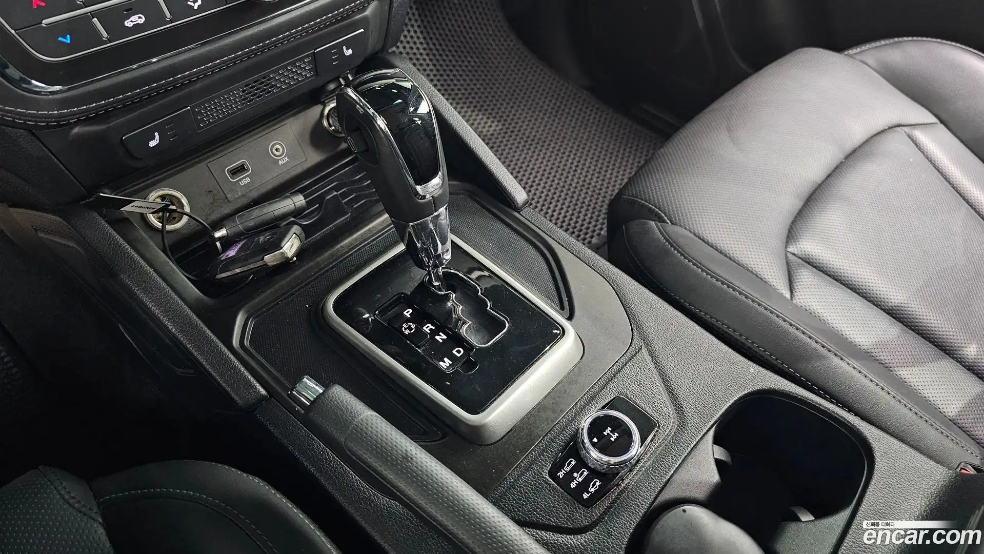 Rexton KG Mobility 2018.7-INNER-009