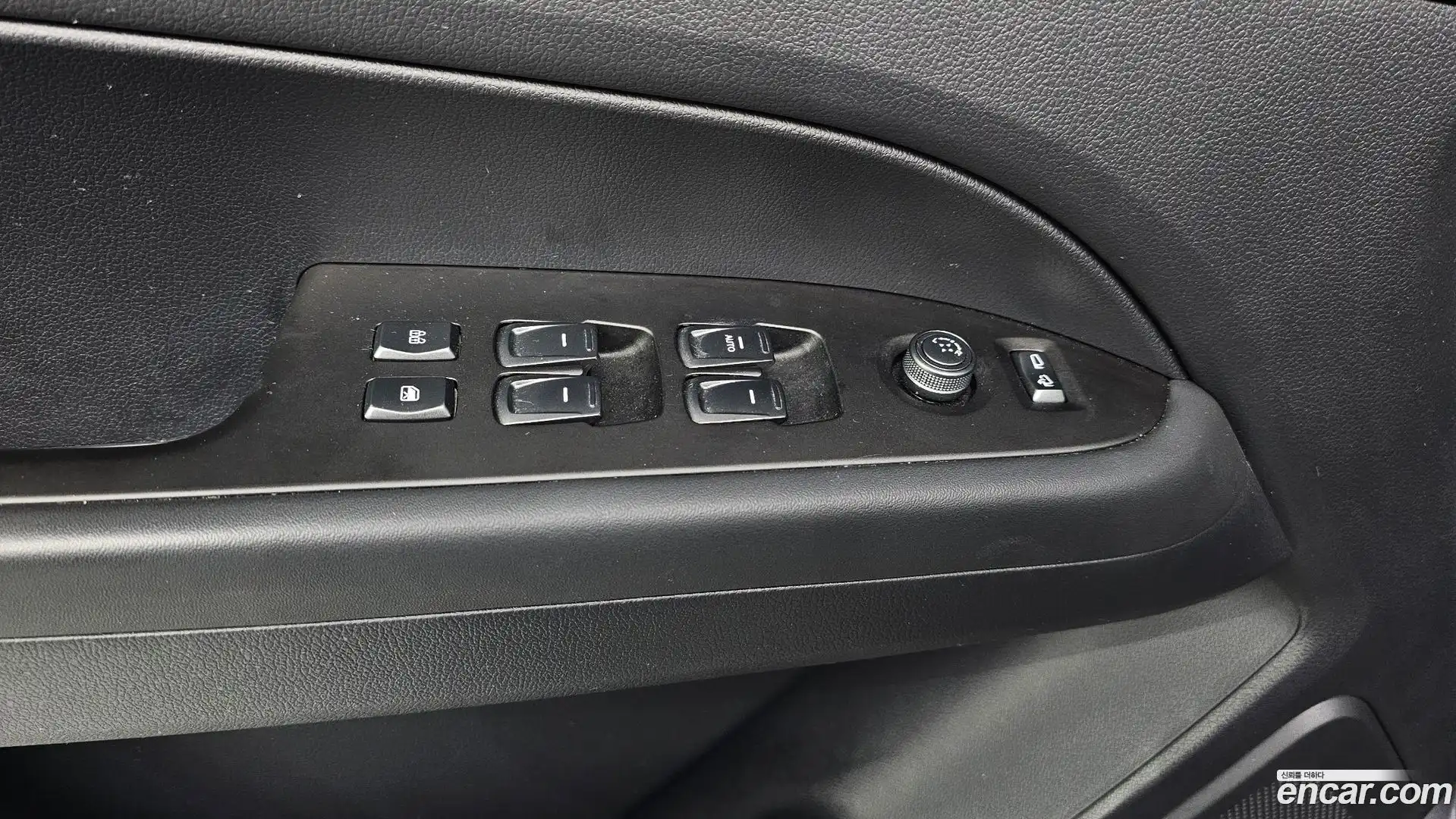 Rexton KG Mobility 2018.7-OPTION-021