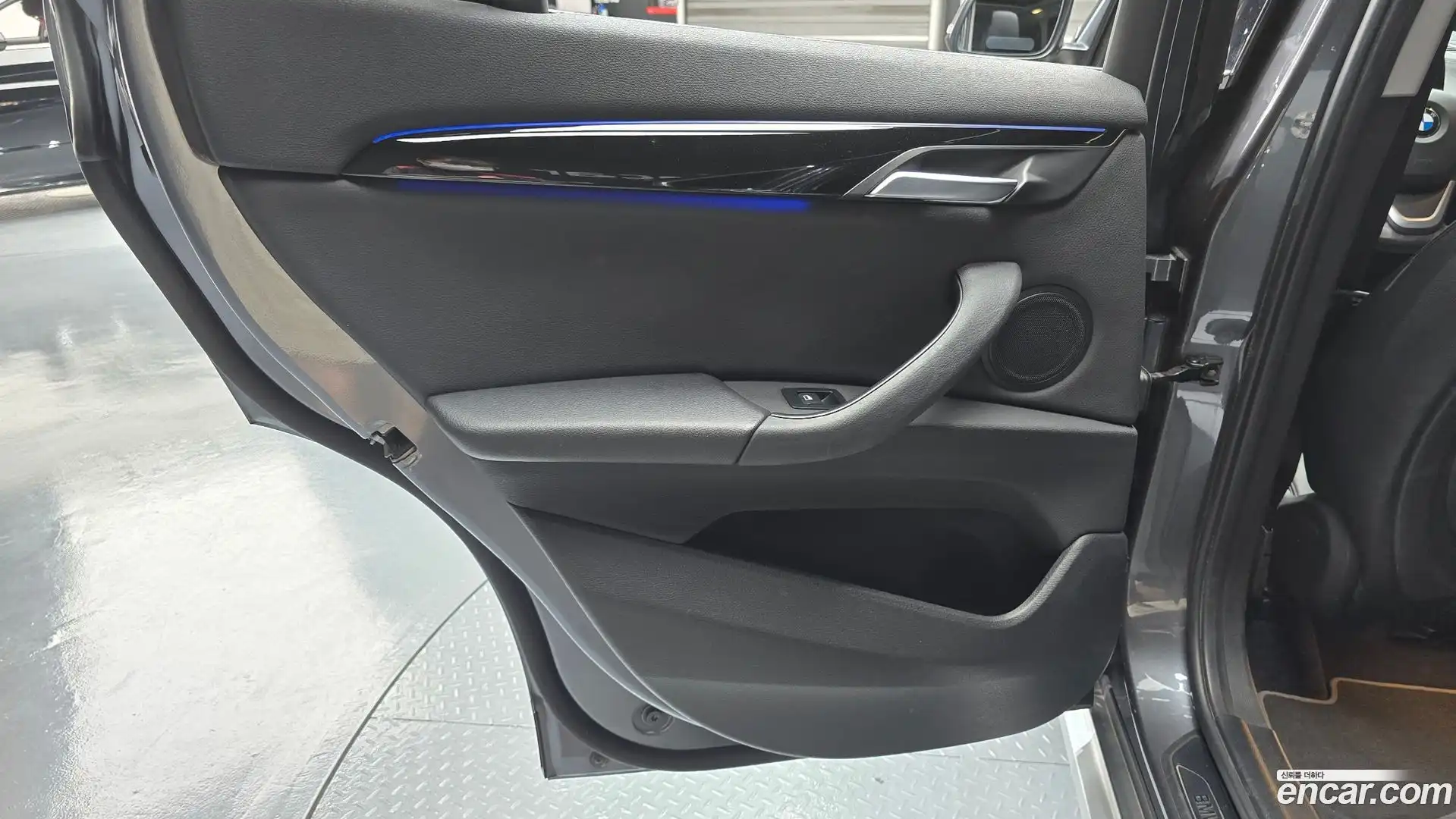 X1 BMW 2022.7-INNER-035