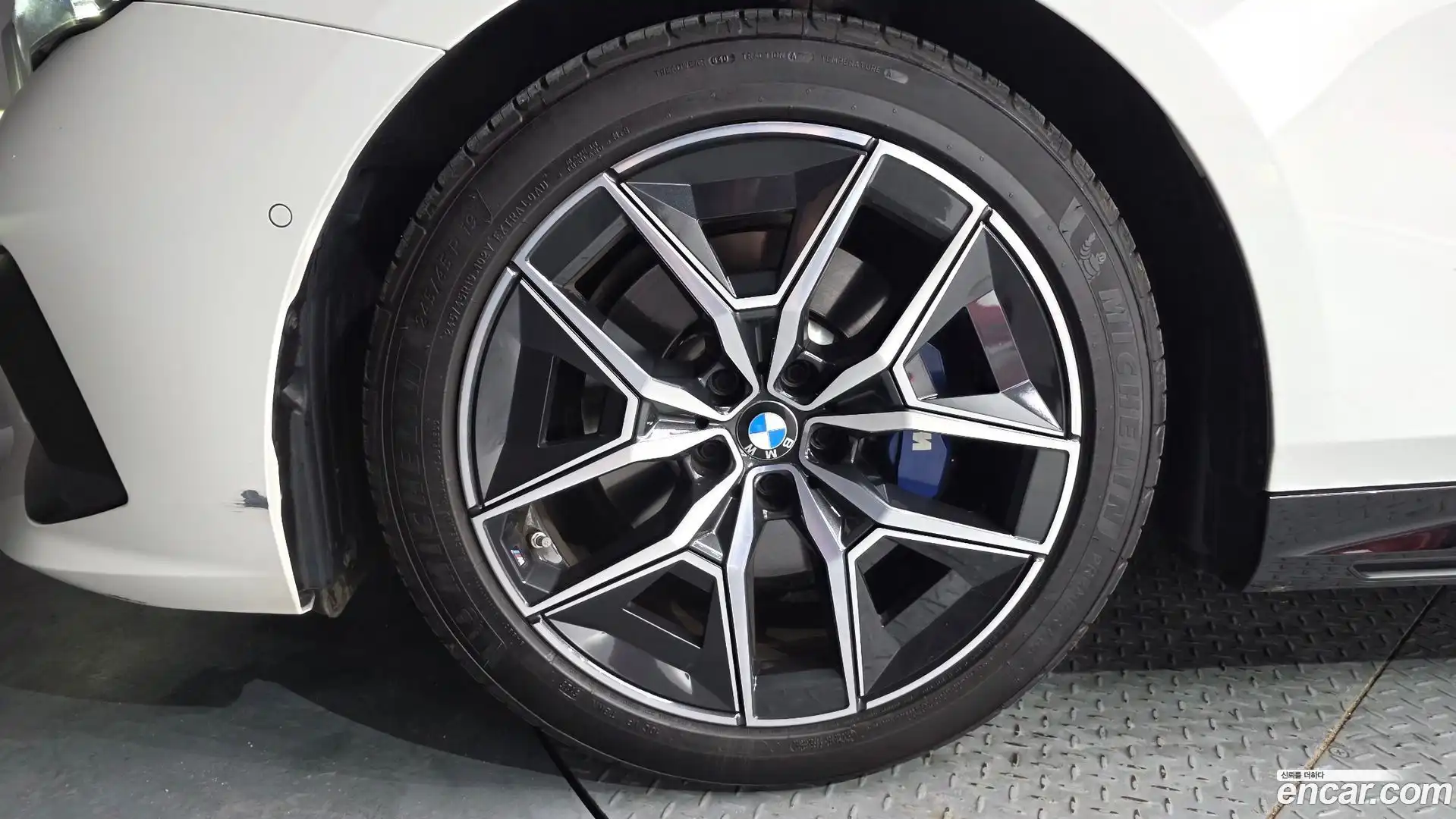 5-Series BMW 2024.5-OUTER-005