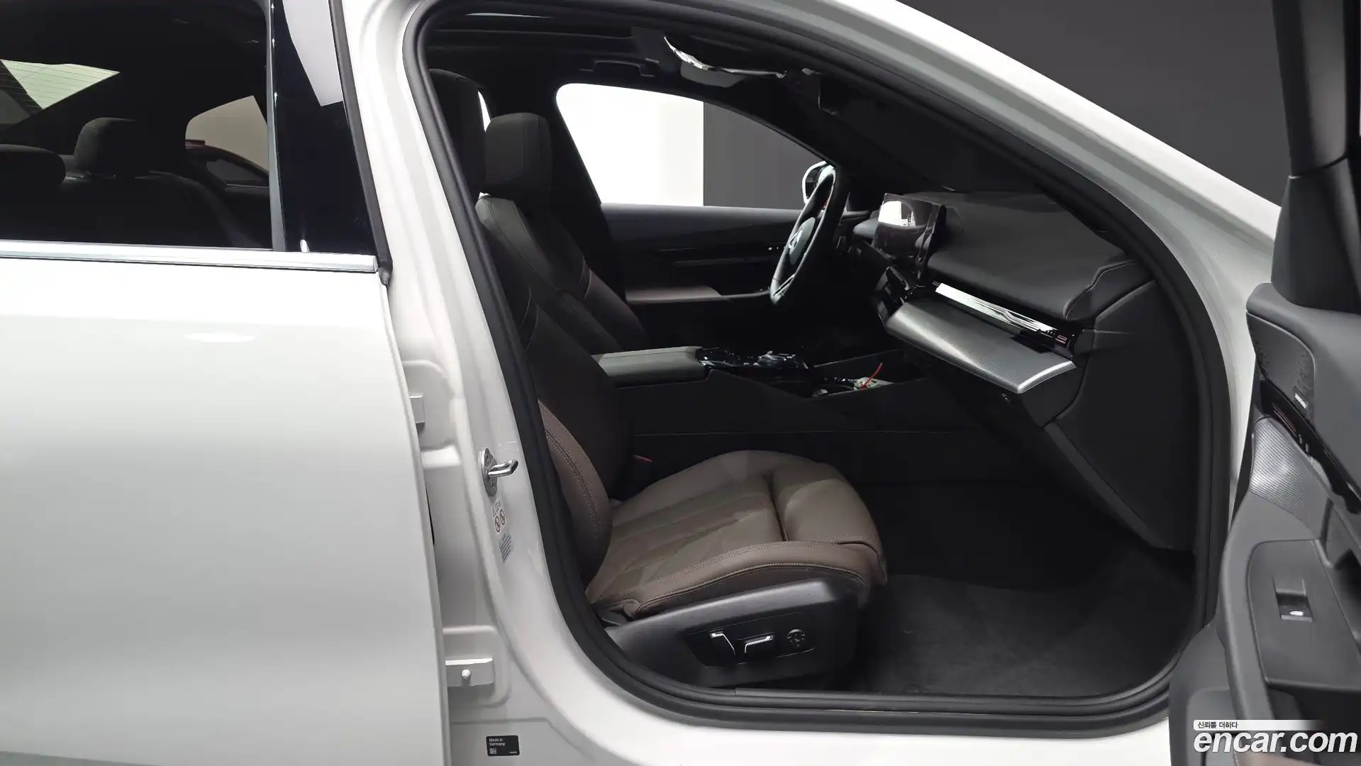 5-Series BMW 2024.5-INNER-010