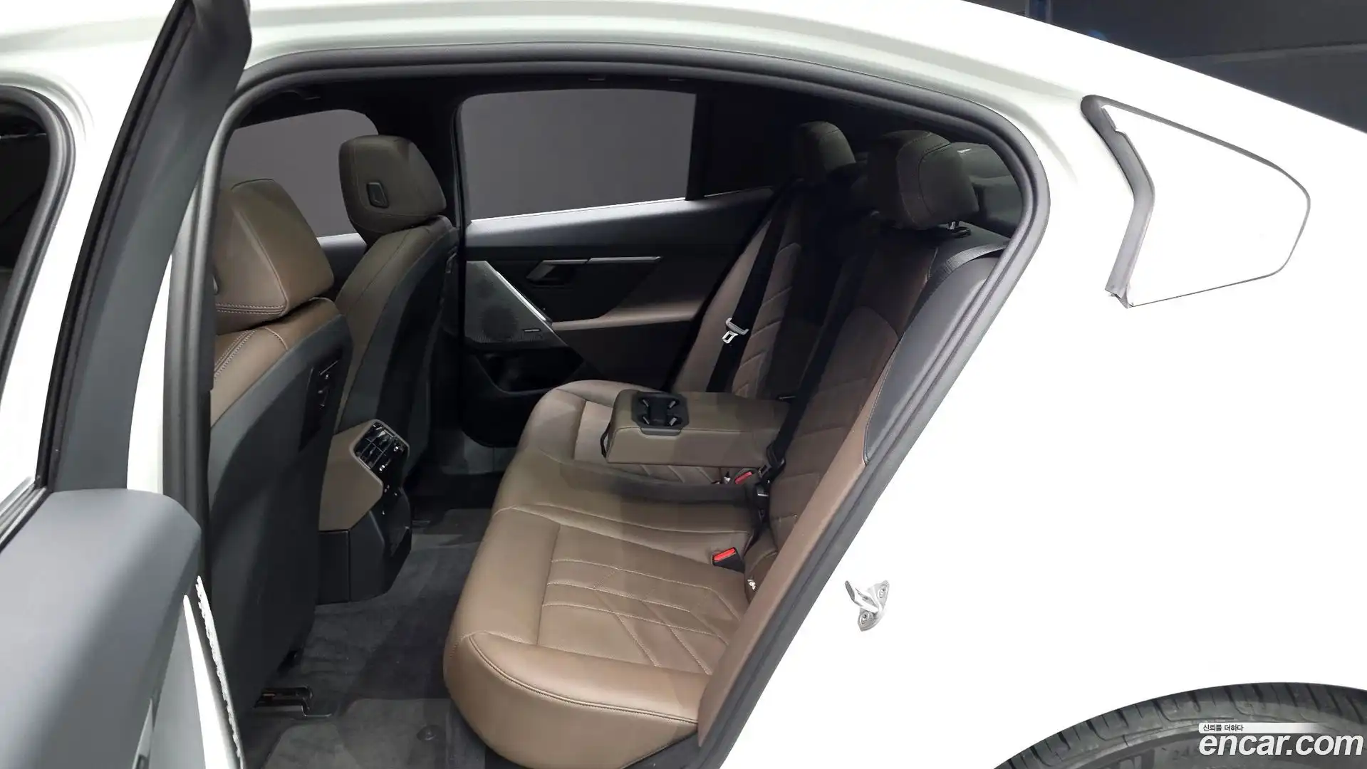 5-Series BMW 2024.5-INNER-036