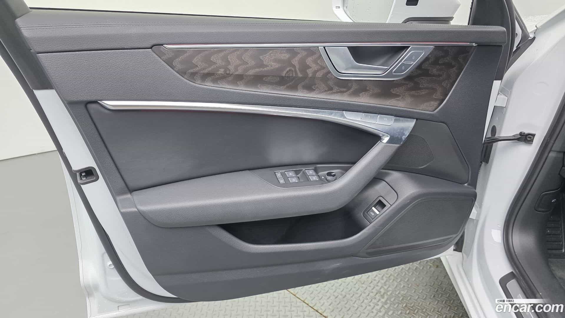 A6 Audi 2023.10-INNER-034