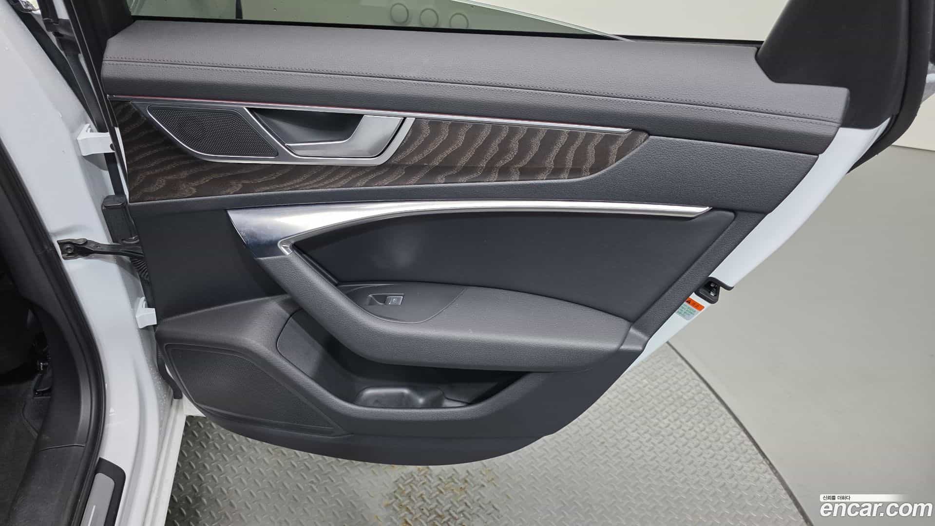 A6 Audi 2023.10-INNER-035