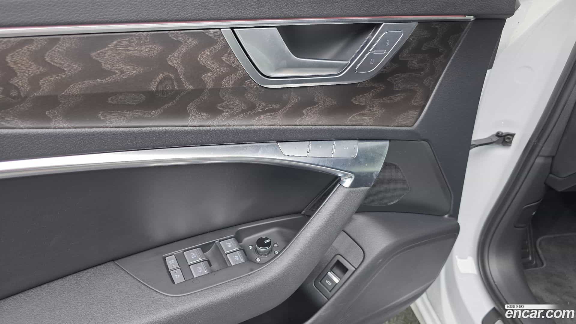 A6 Audi 2023.10-OPTION-047