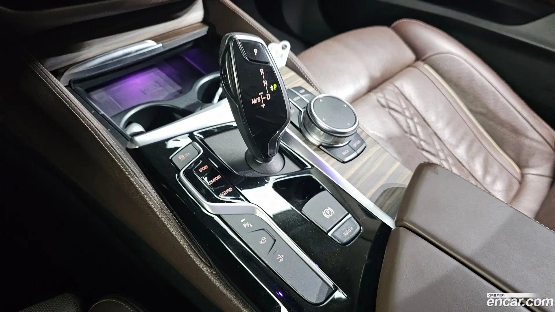 Gran Turismo BMW 2019.0-INNER-009