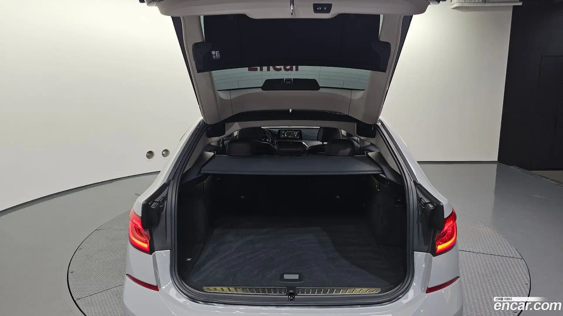 Gran Turismo BMW 2019.0-OPTION-022