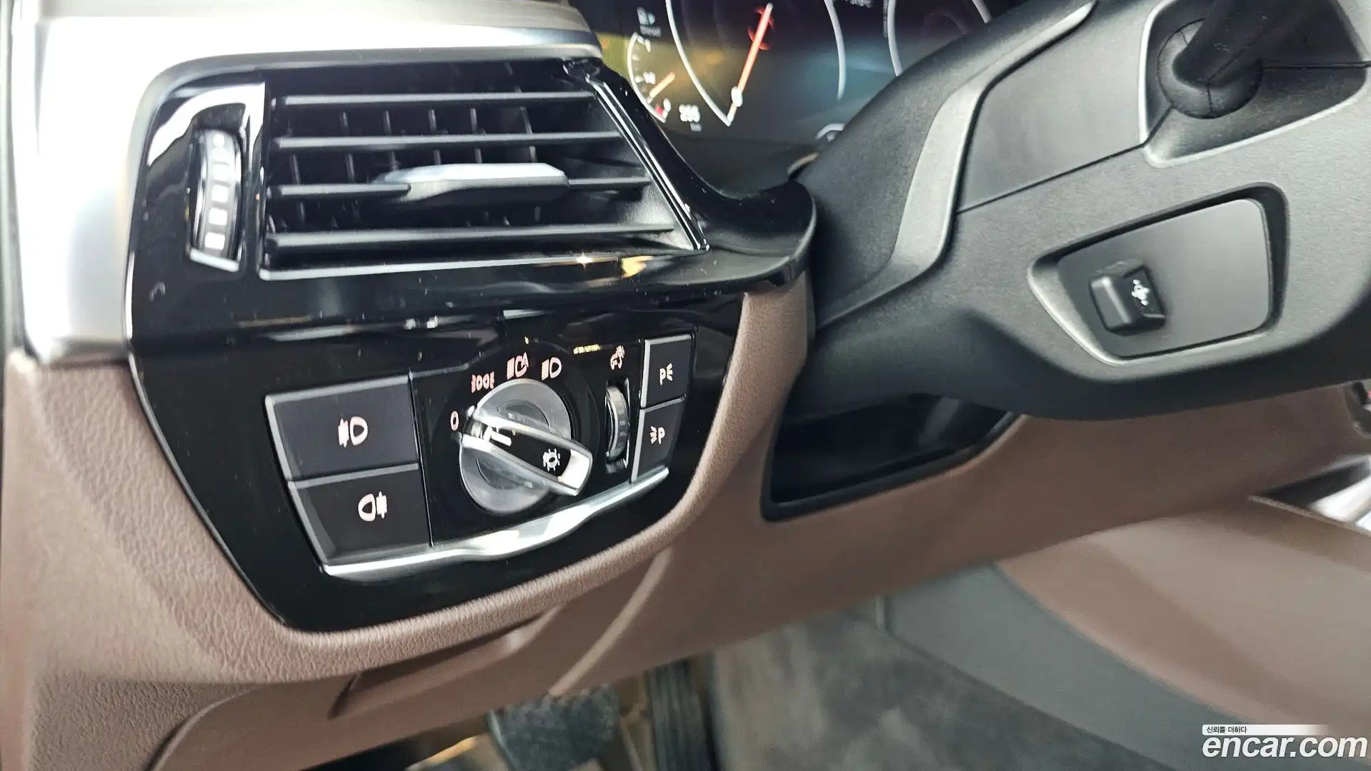 Gran Turismo BMW 2019.0-OPTION-024