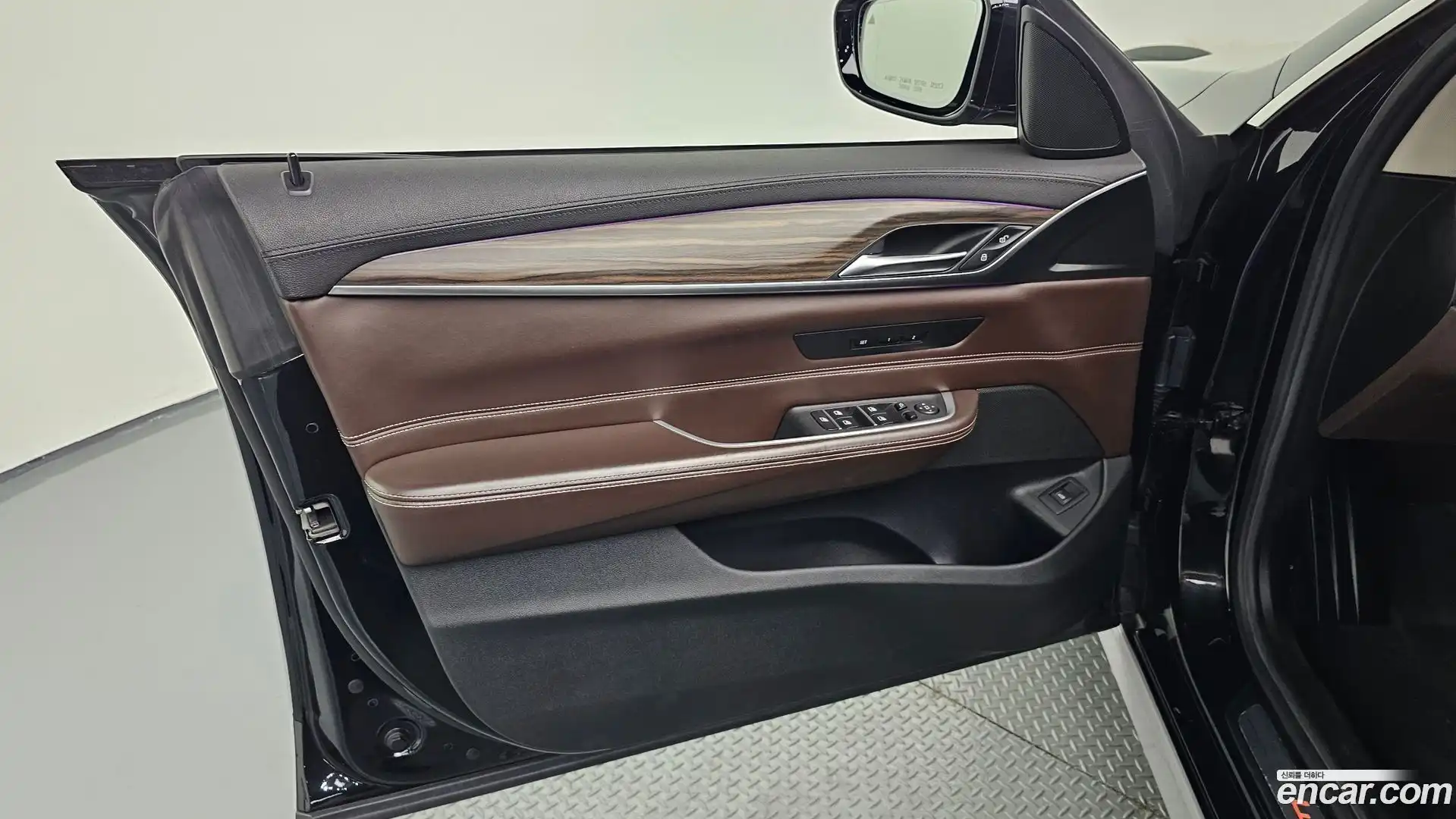 Gran Turismo BMW 2019.0-INNER-034