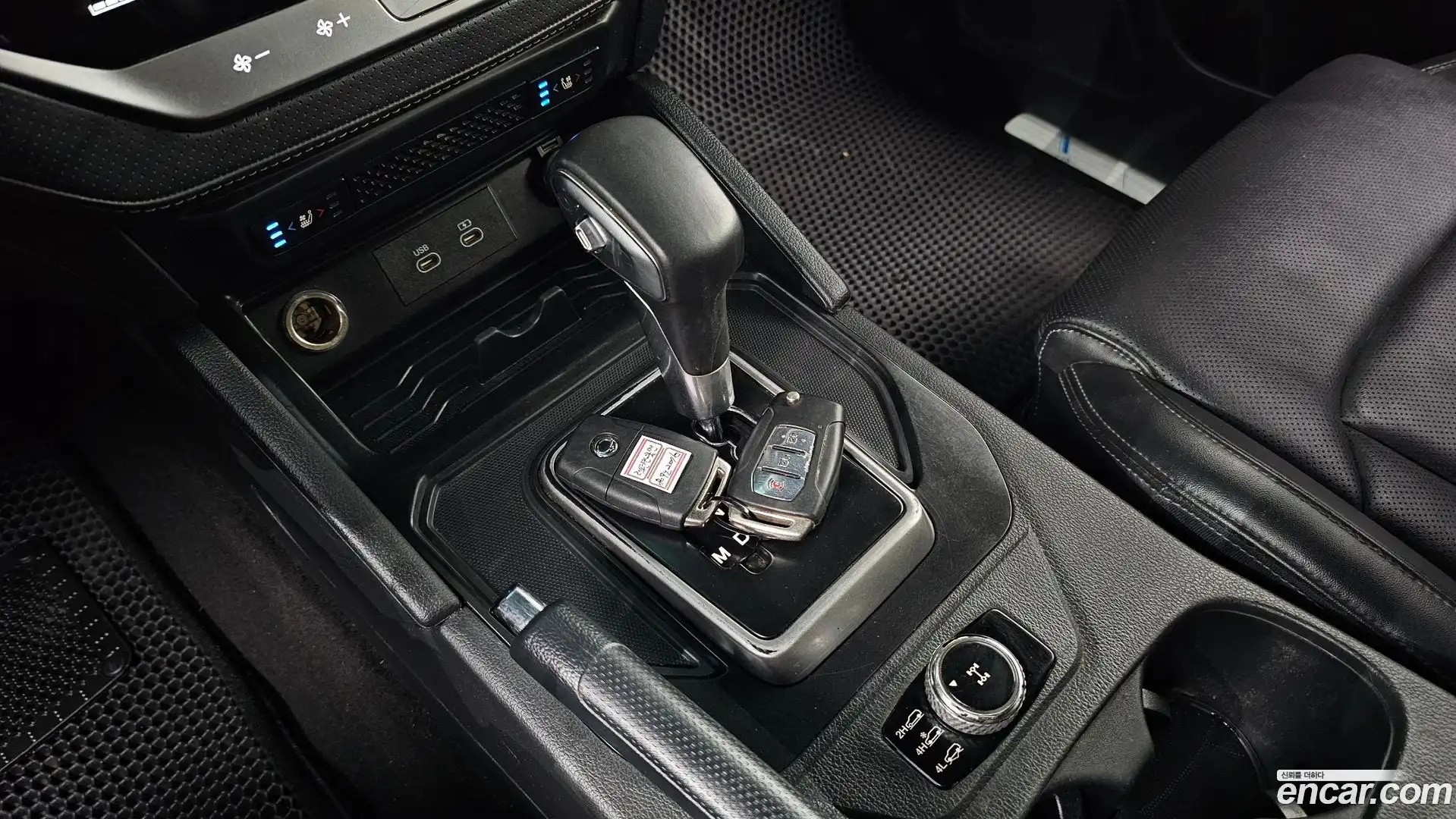 Rexton KG Mobility 2024.8-INNER-009