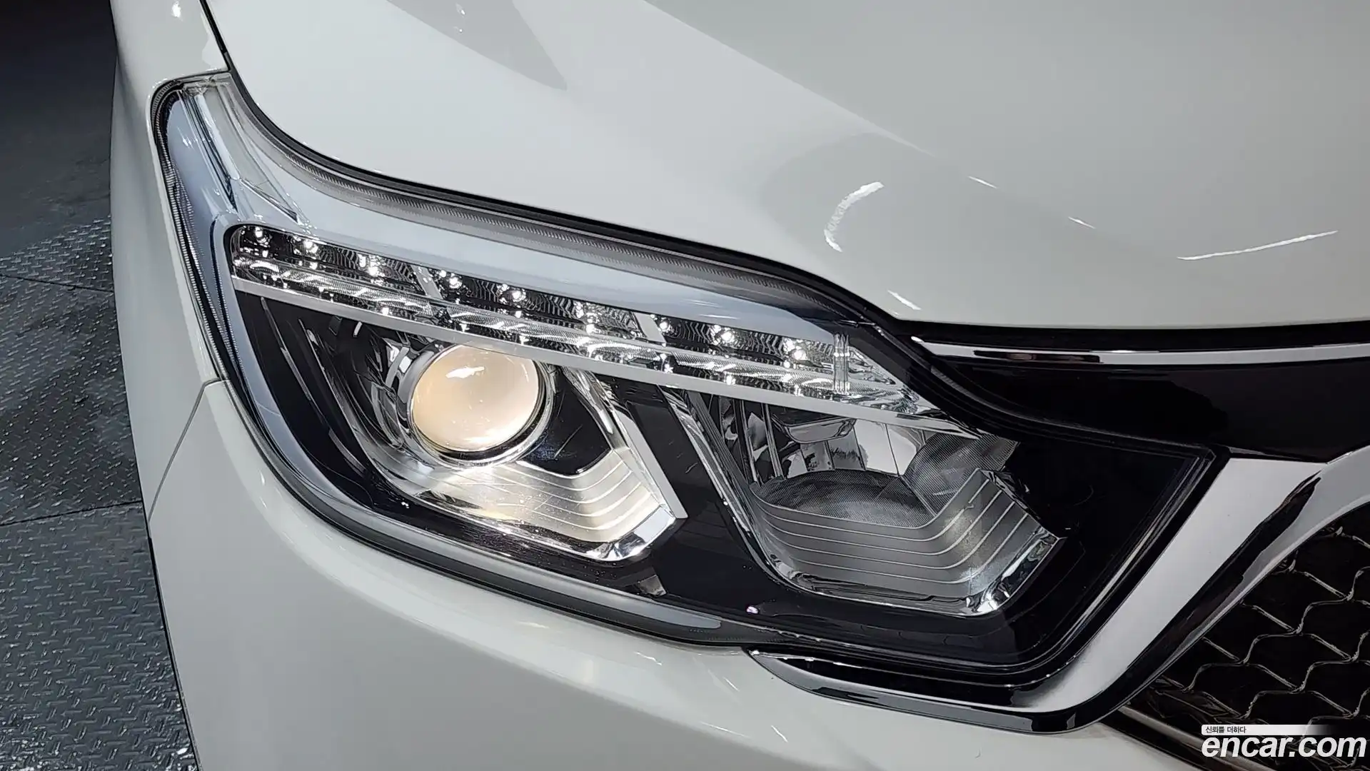 Rexton KG Mobility 2019.3-OUTER-032