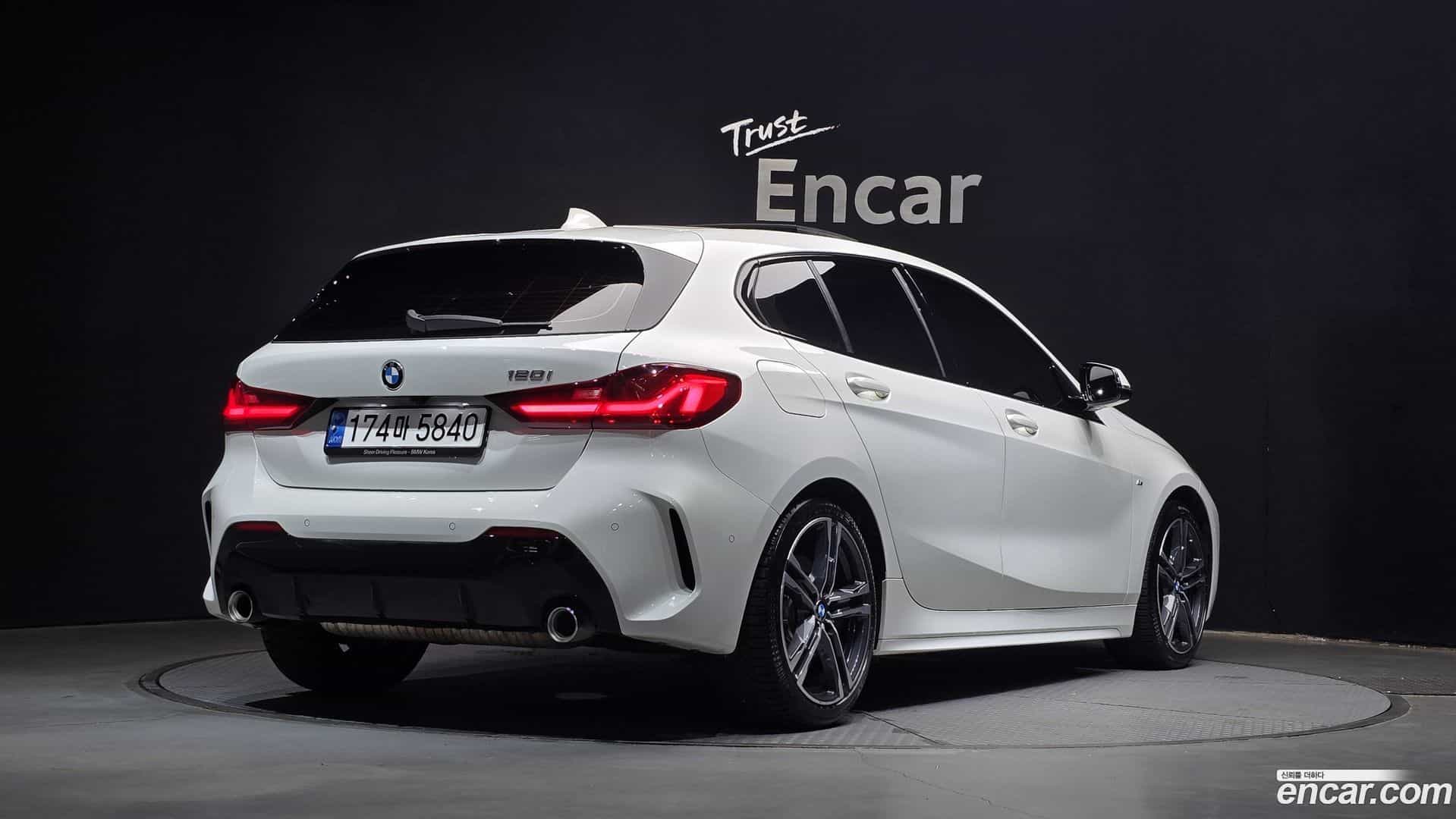 1-Series BMW 2021.9-OUTER-002