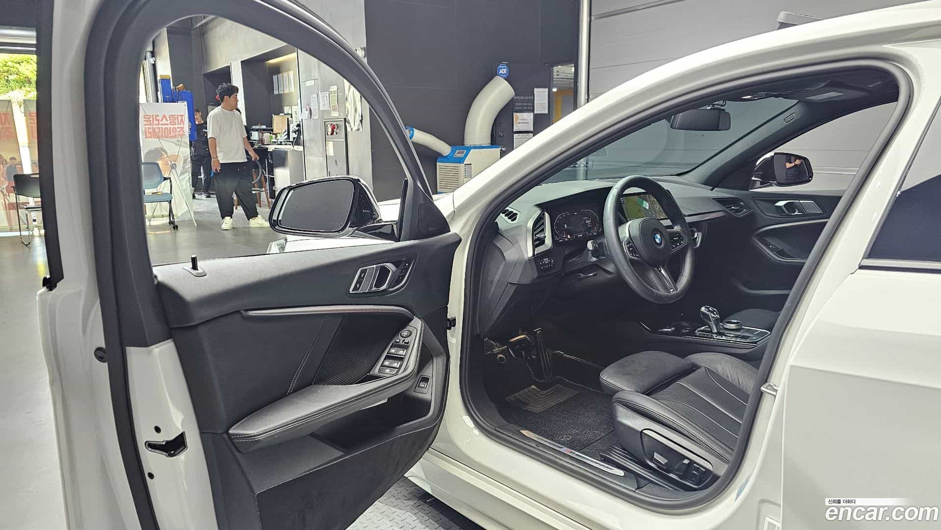 1-Series BMW 2021.9-INNER-010