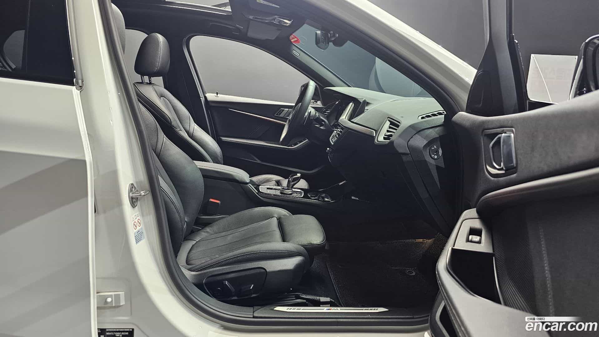 1-Series BMW 2021.9-INNER-036
