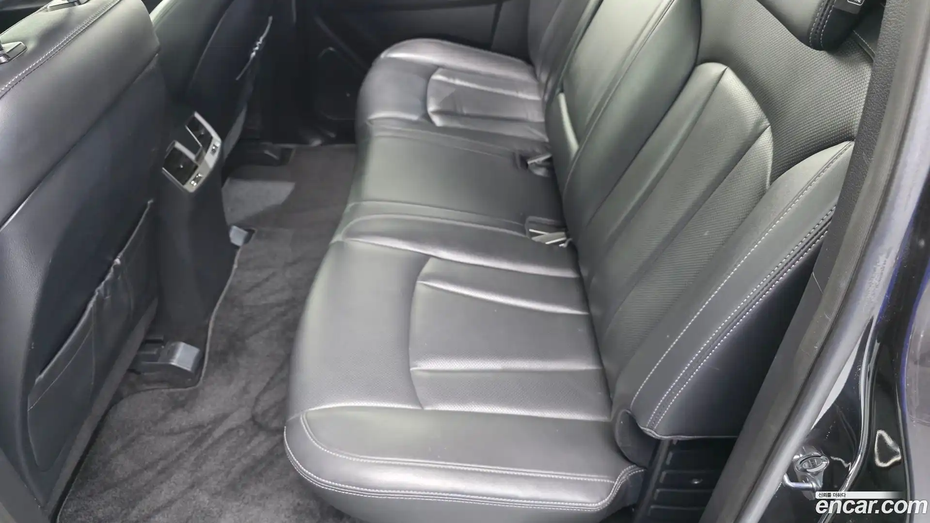 Rexton KG Mobility 2019.2-INNER-036