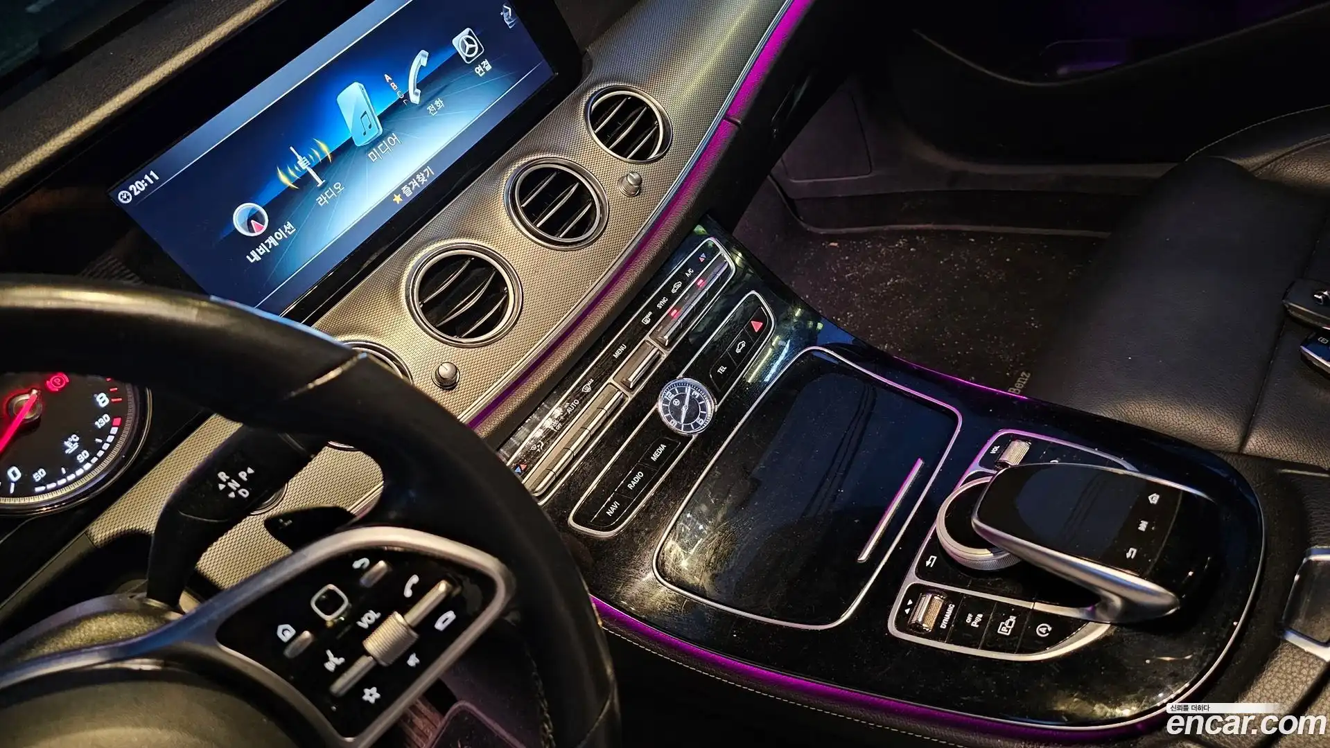 E-Class Mercedes-Benz 2018.9-OPTION-018
