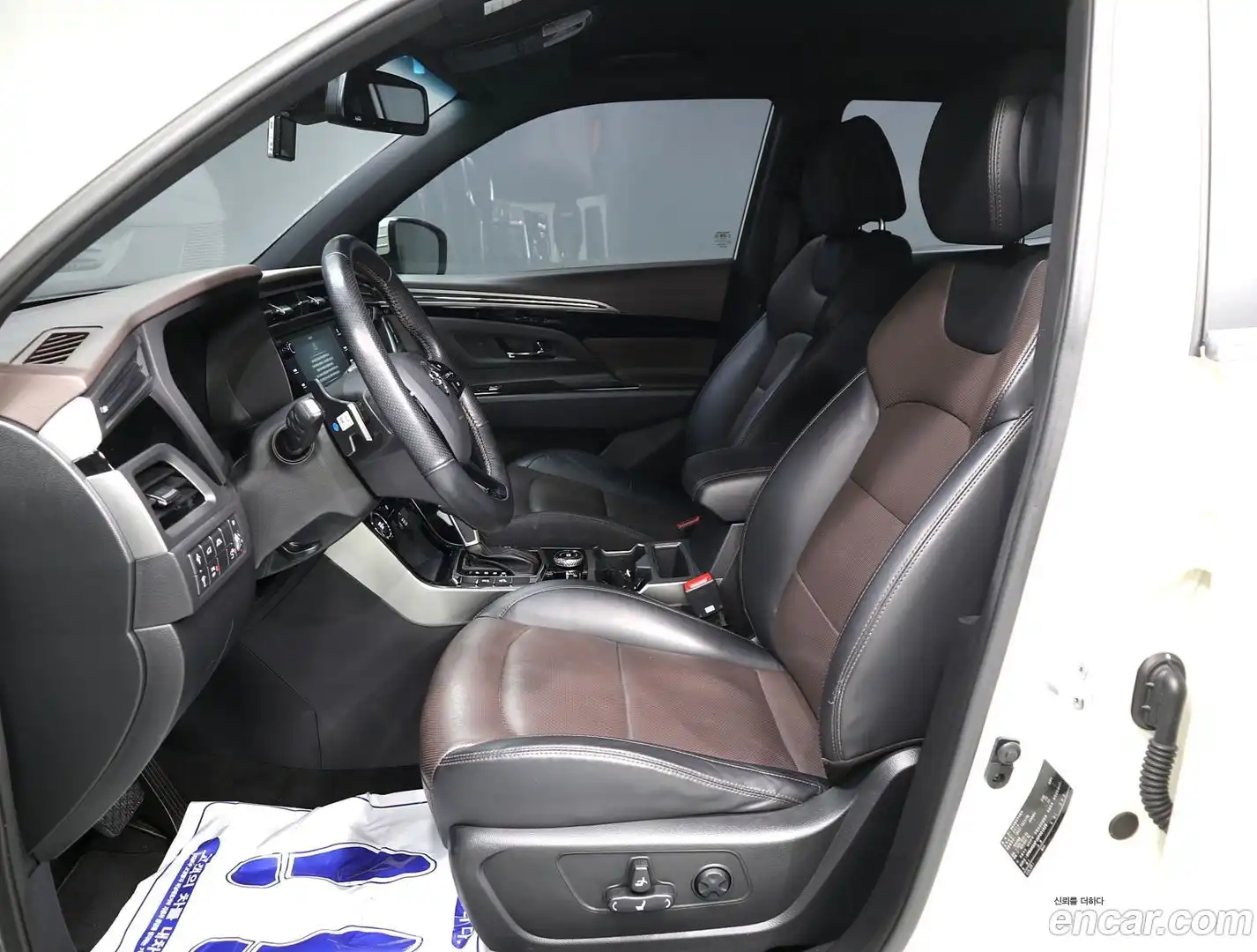 KORANDO KG Mobility 2019.2-INNER-008
