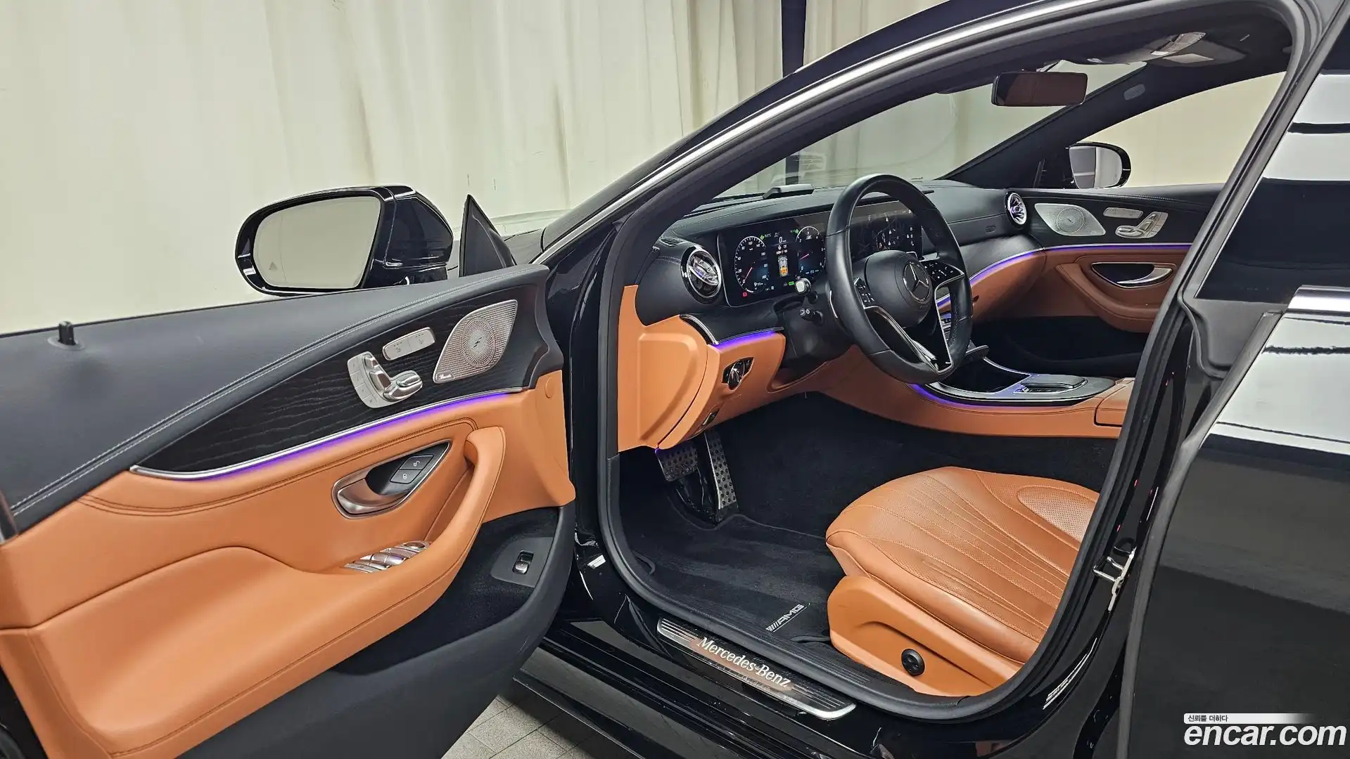 CLS-Class Mercedes-Benz 2022.6-INNER-010